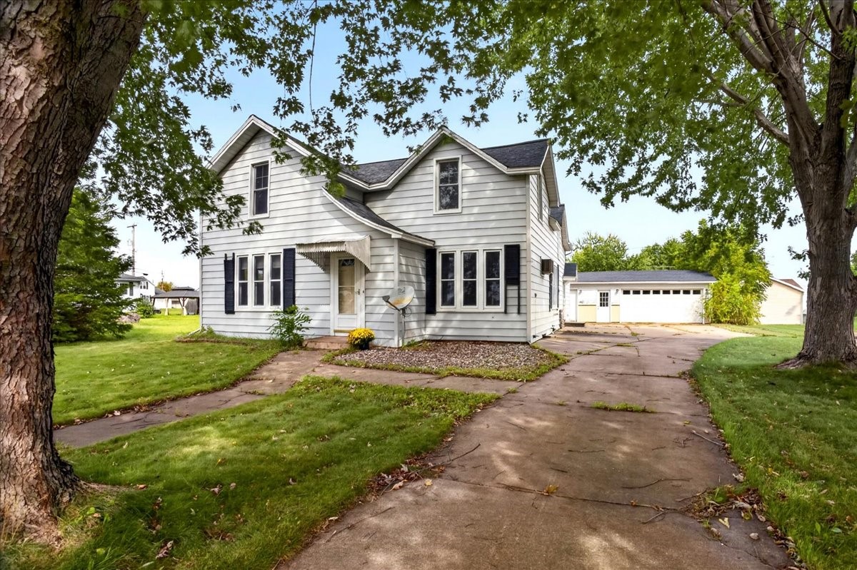 Photo of 113 W Lincoln Avenue