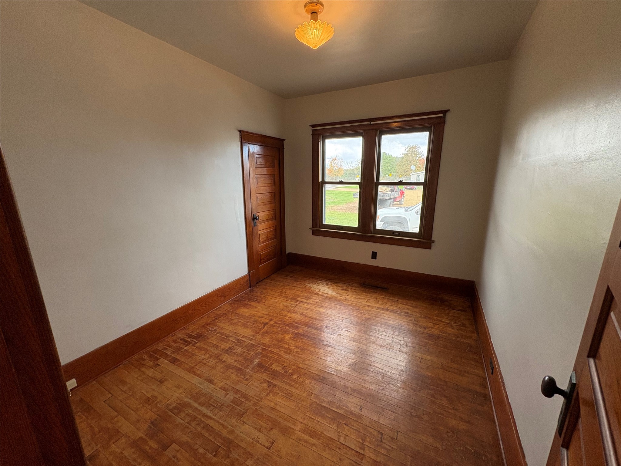 Property Photo #11