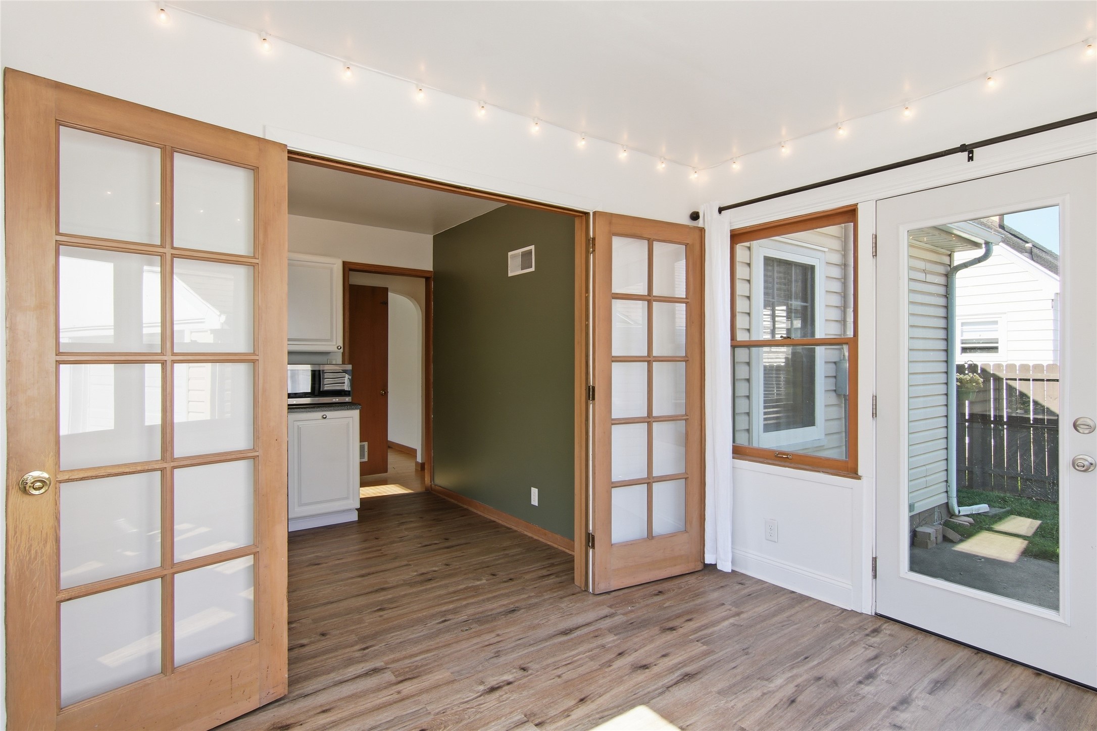 Photo 9