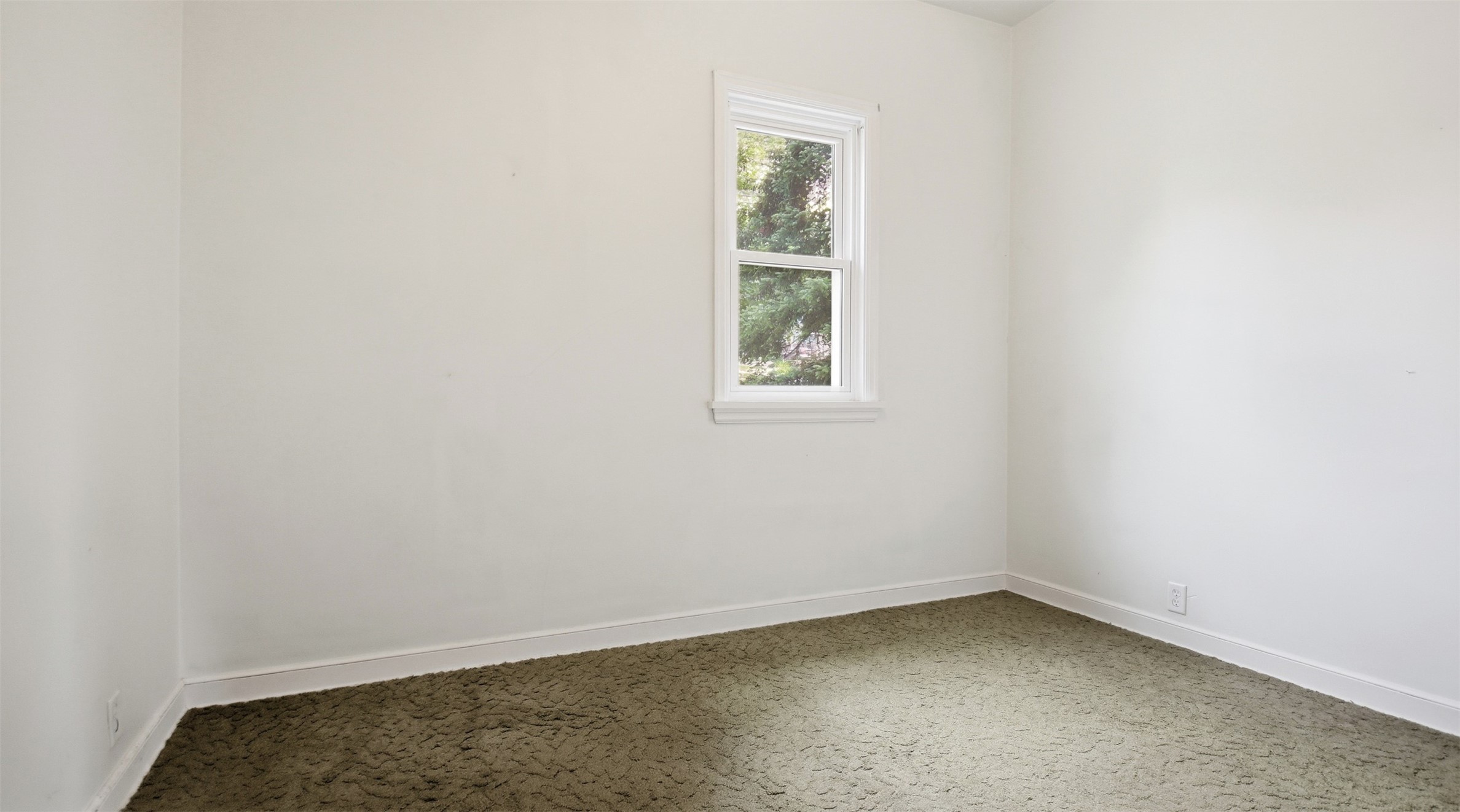 Property Photo #11