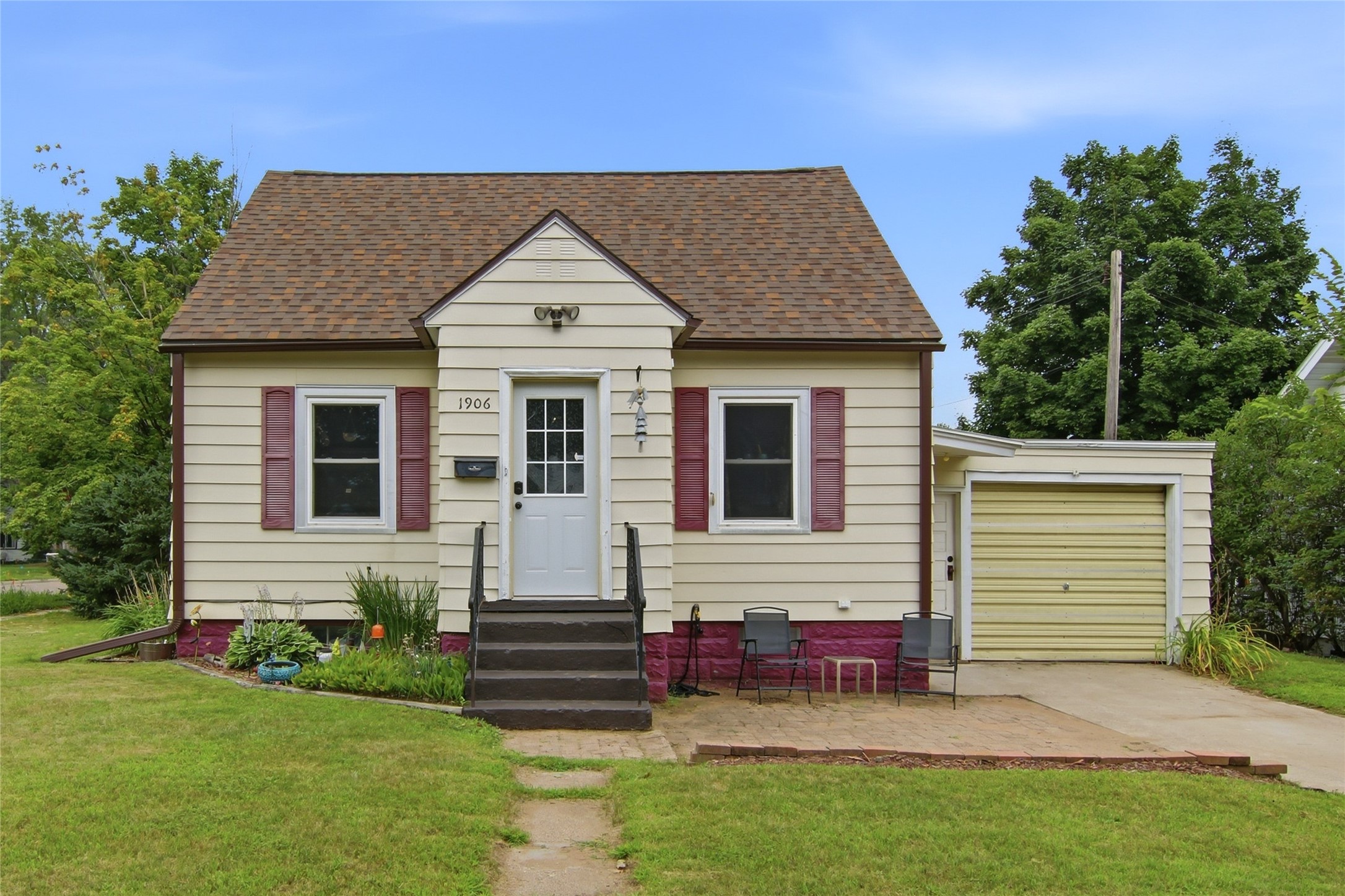 Photo of 1906 9th Street, Eau Claire, WI