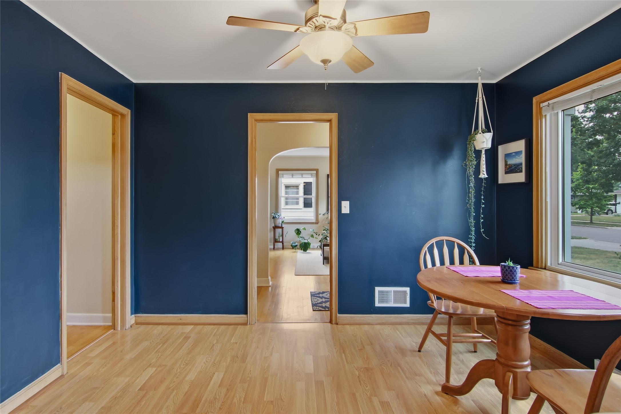 Thumbnail 12
