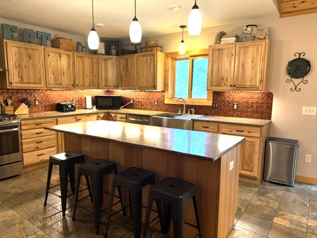 Hayward - Residential photo 3 of 12