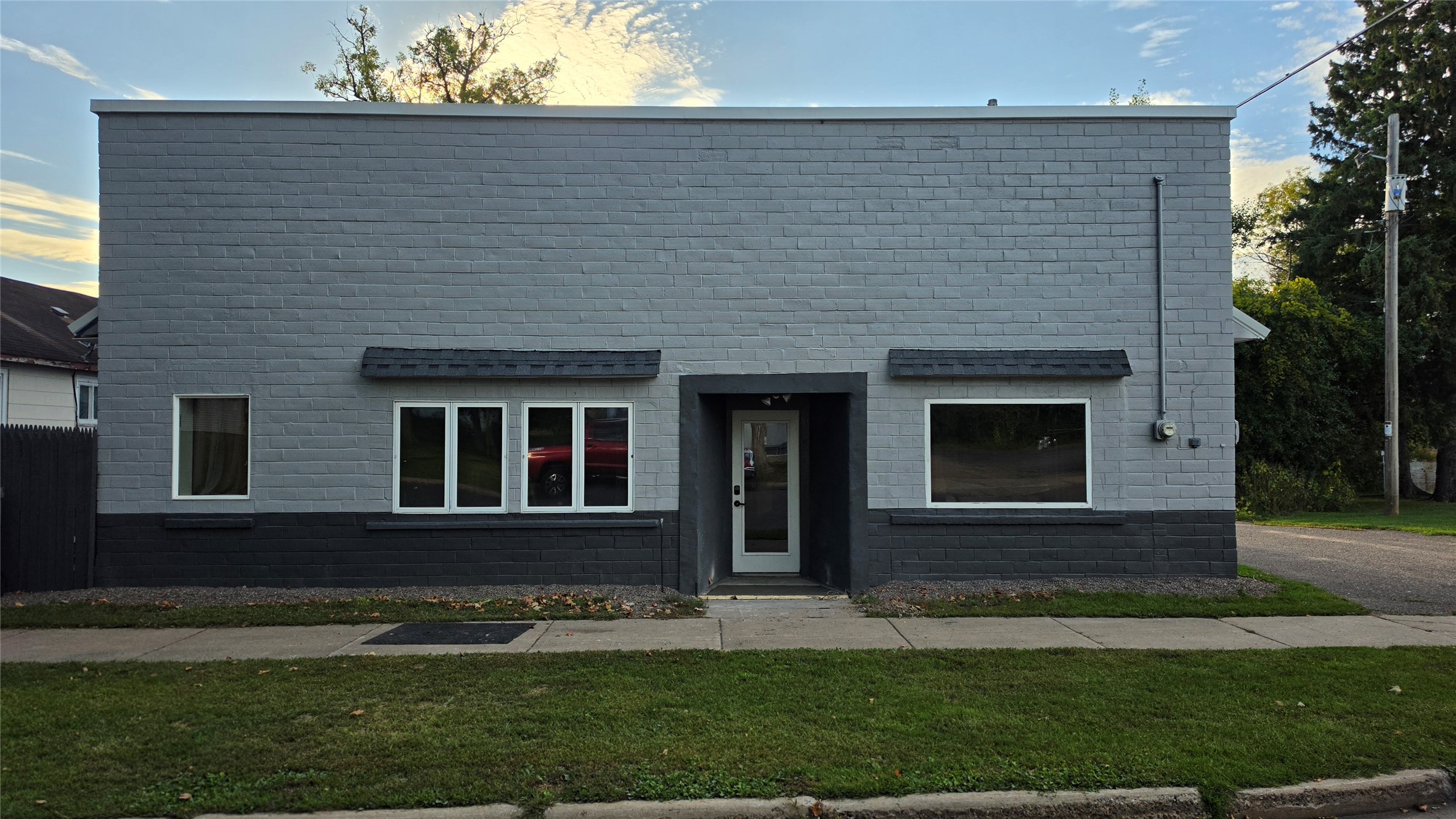 Photo of 112 S 2nd Street