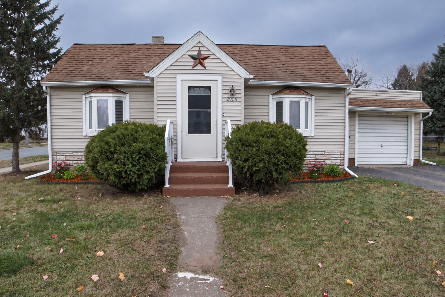 Photo of 2908 6th Street, Eau Claire, WI
