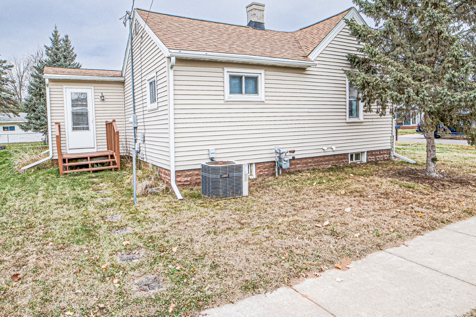 Eau Claire - Residential photo 5 of 19