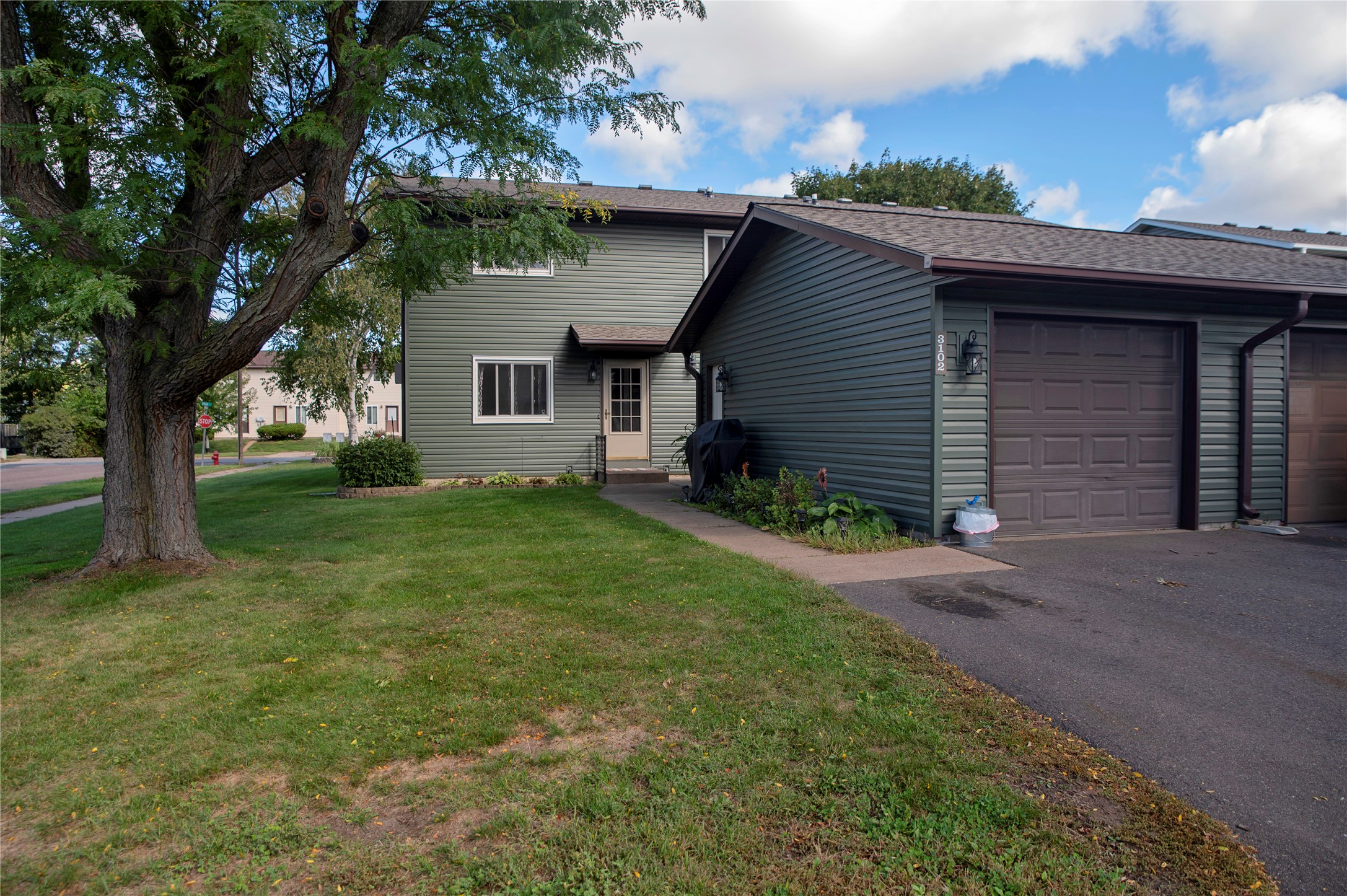 Eau Claire - Residential photo 4 of 30