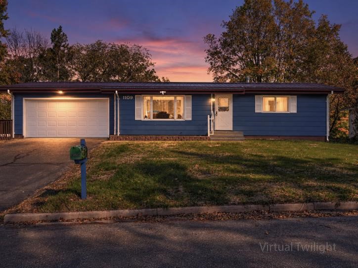 Photo of 1109 16th Avenue E, Menomonie, WI