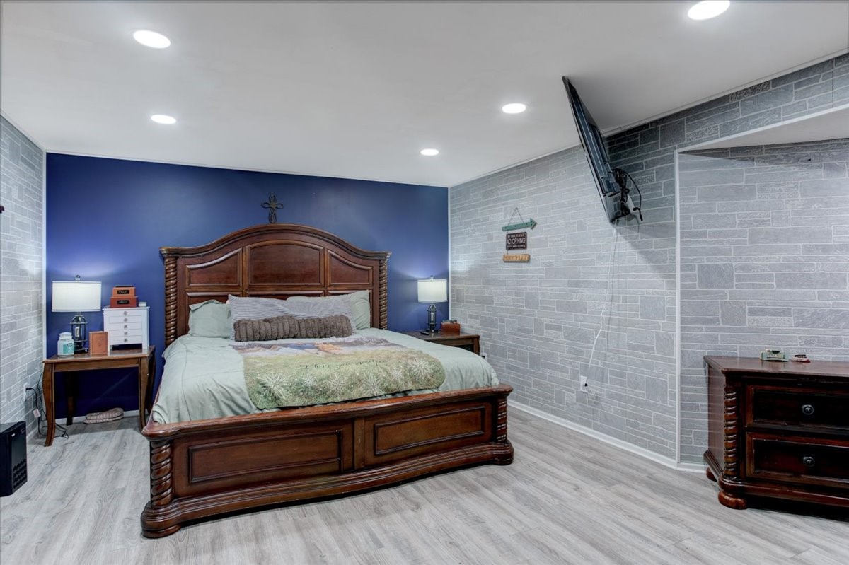 Property Photo #24