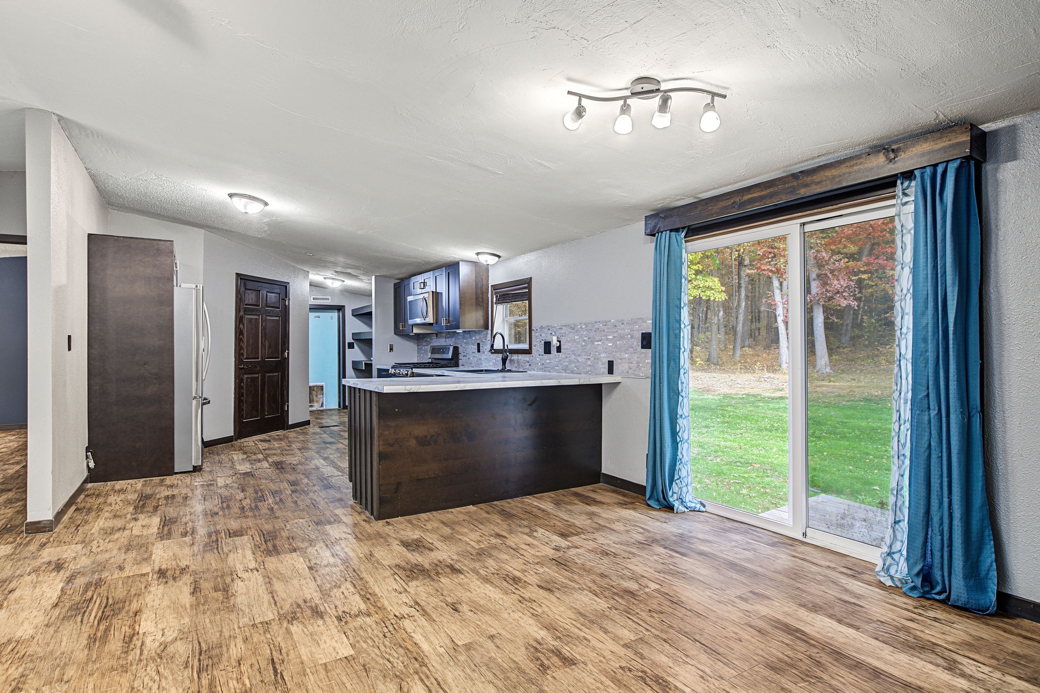 Property Photo #10