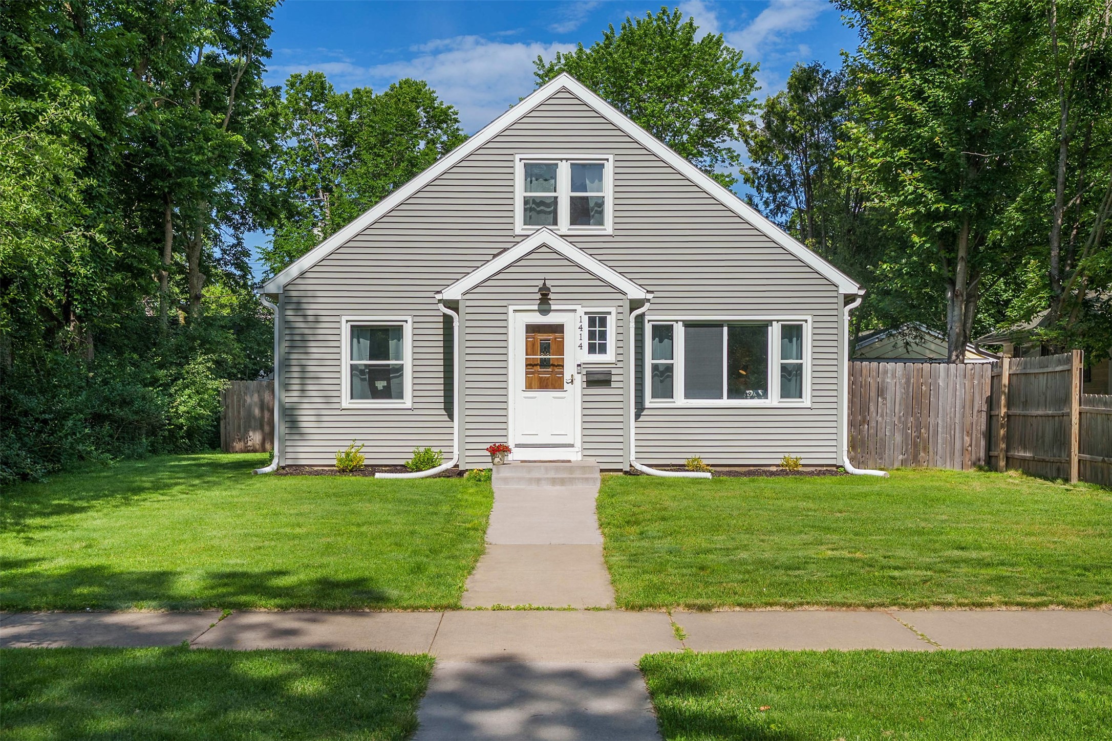 Photo of 1414 Drummond Street