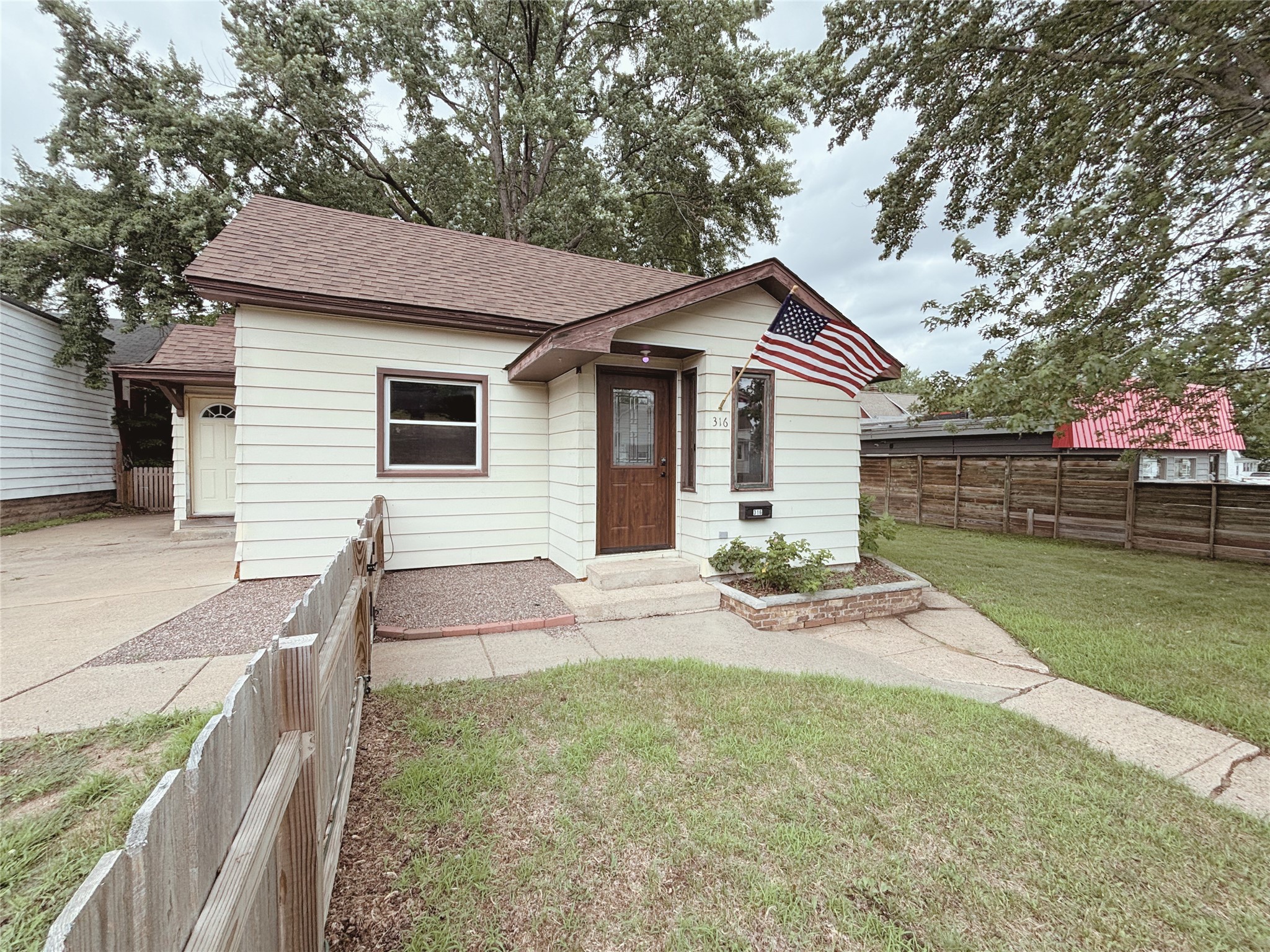Property Photo #2