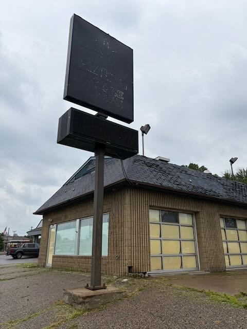 Photo of 1420 N Broadway Street, Menomonie, WI