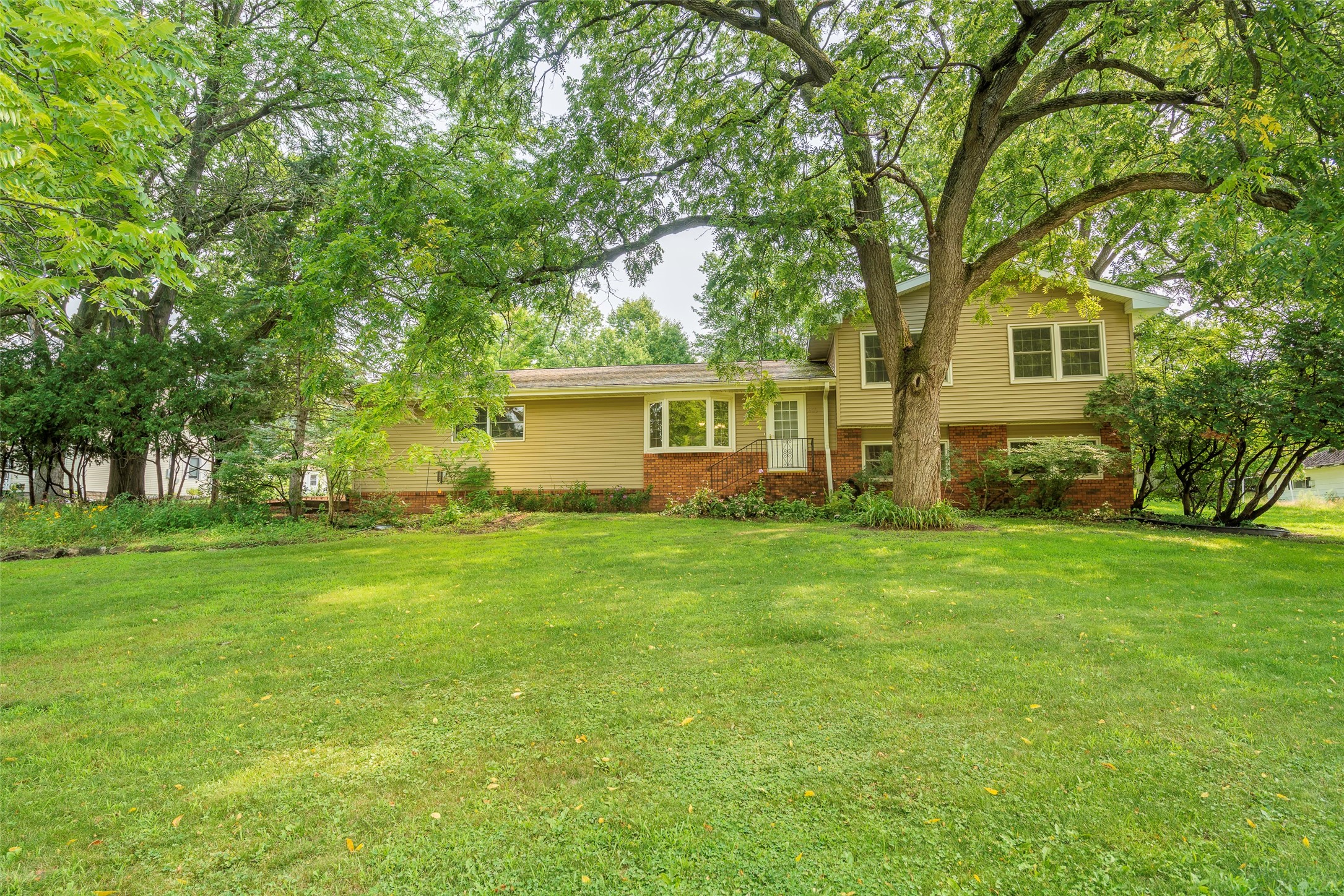 Photo of 906 3rd Avenue E, Durand, WI