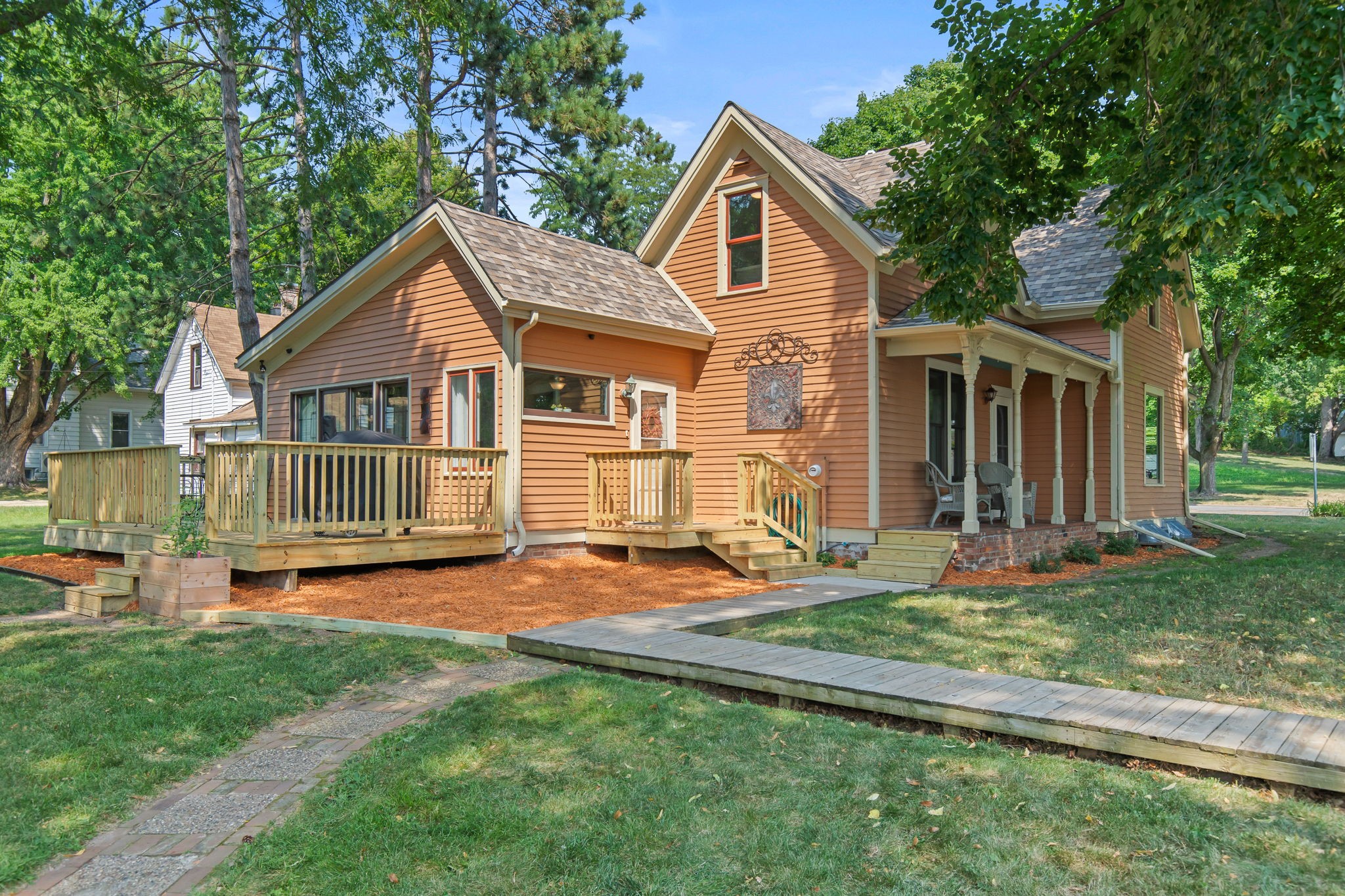 Menomonie - Residential photo 2 of 33