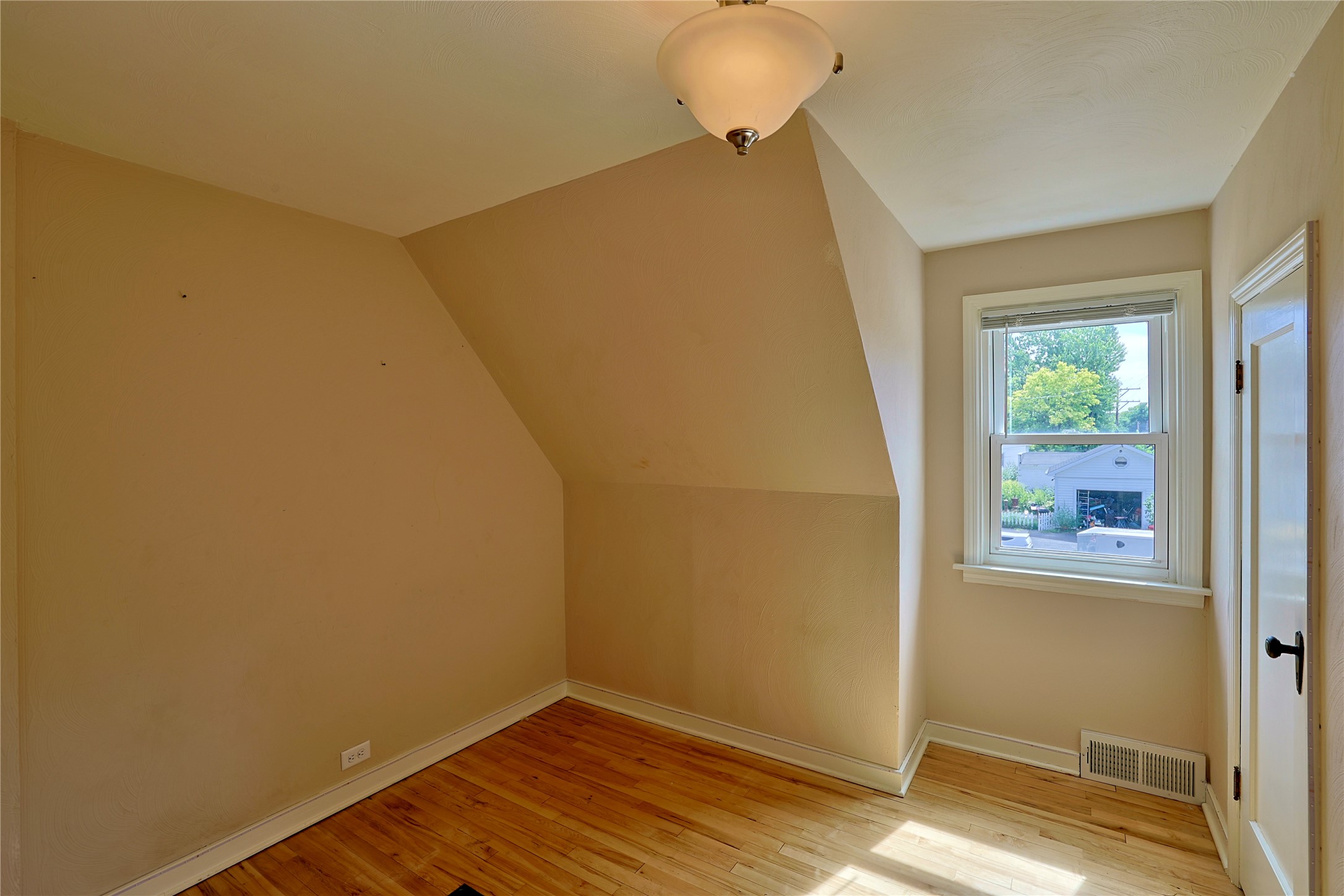 Property Photo #18