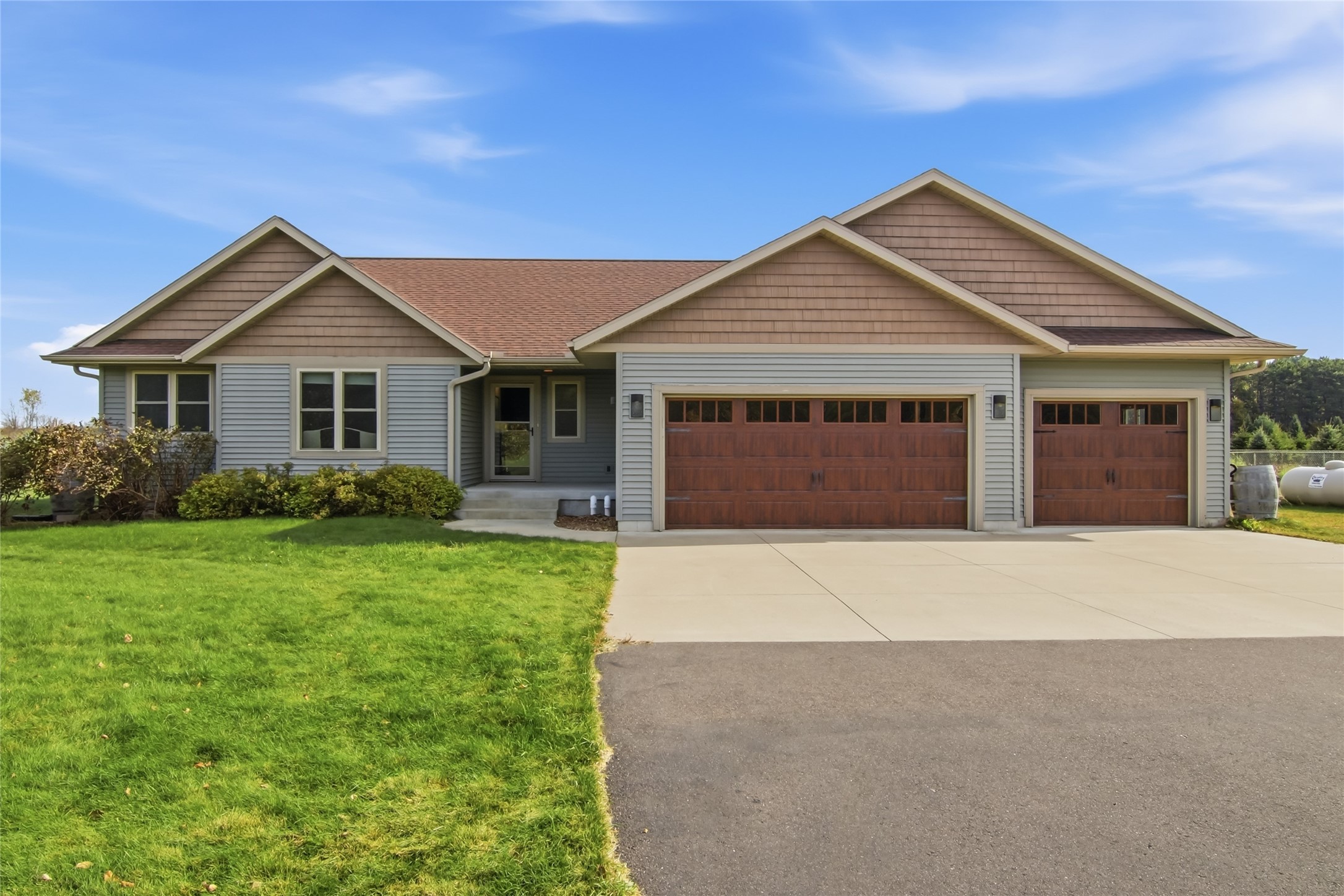 Photo of S8699 Steinhauer Drive