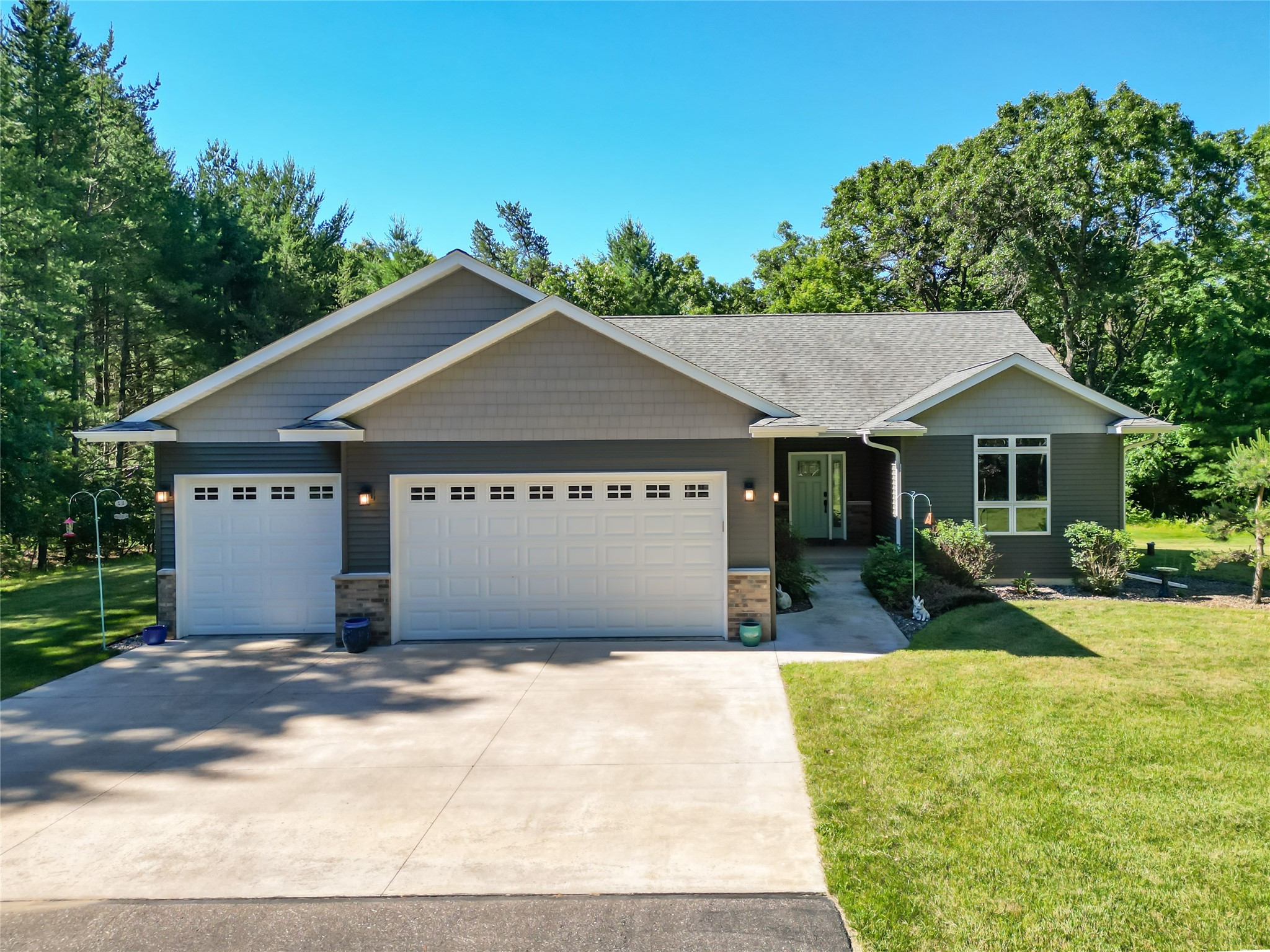 Photo of 1347 Howard Drive