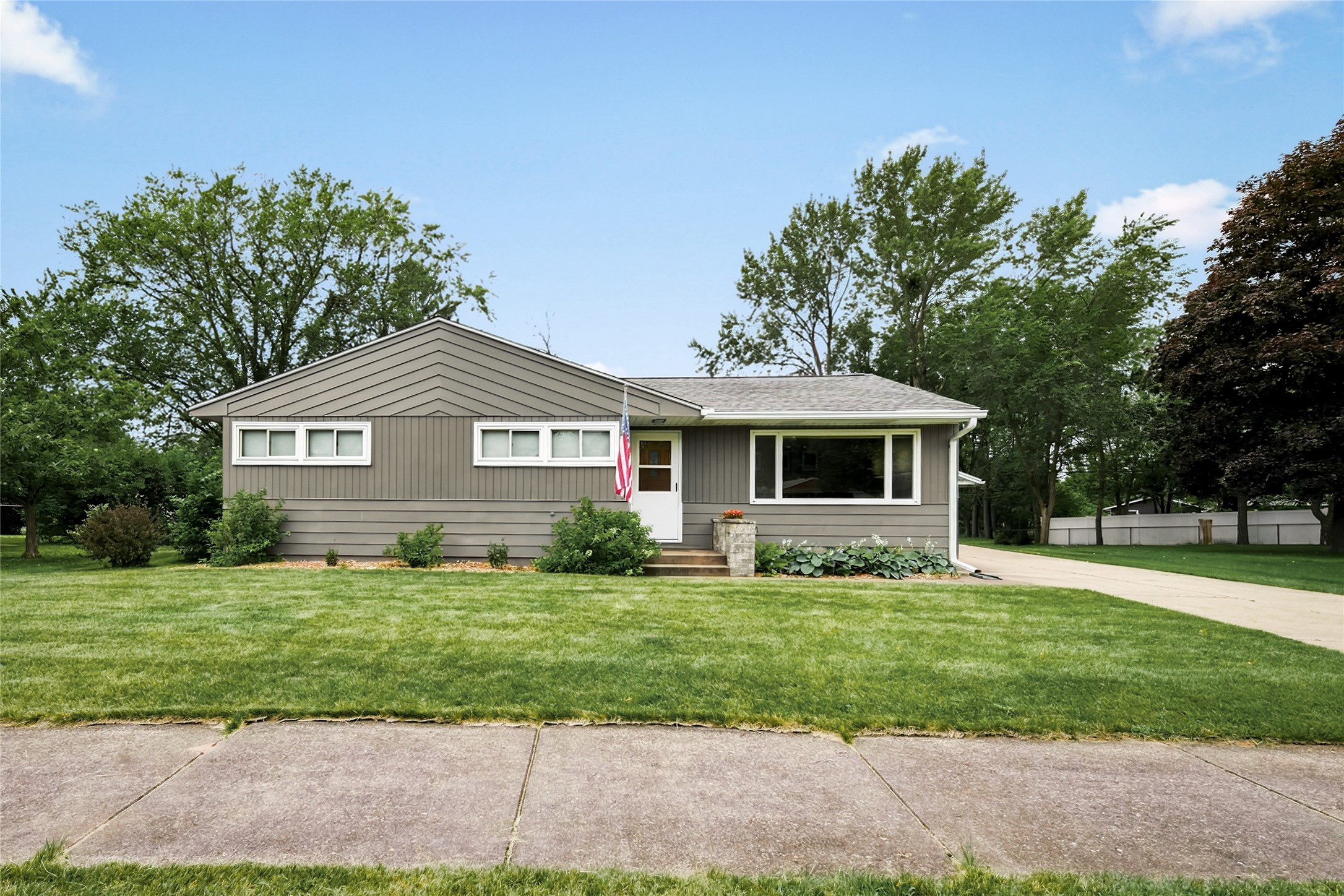 Photo of 1602 Drury Court
