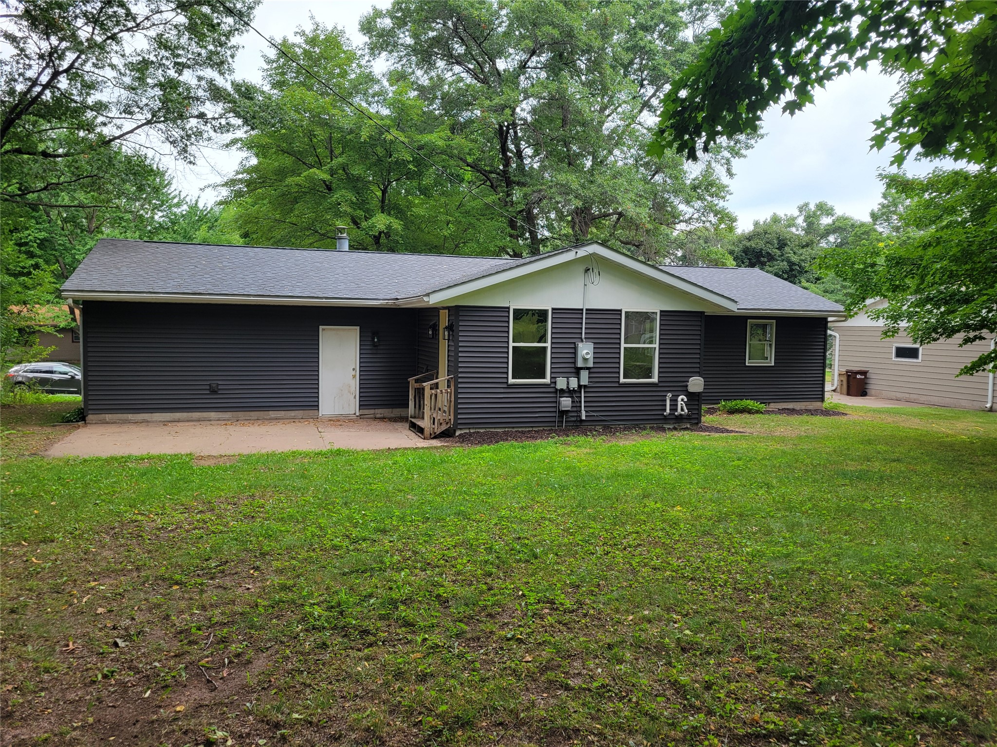 Eau Claire - Residential photo 2 of 31