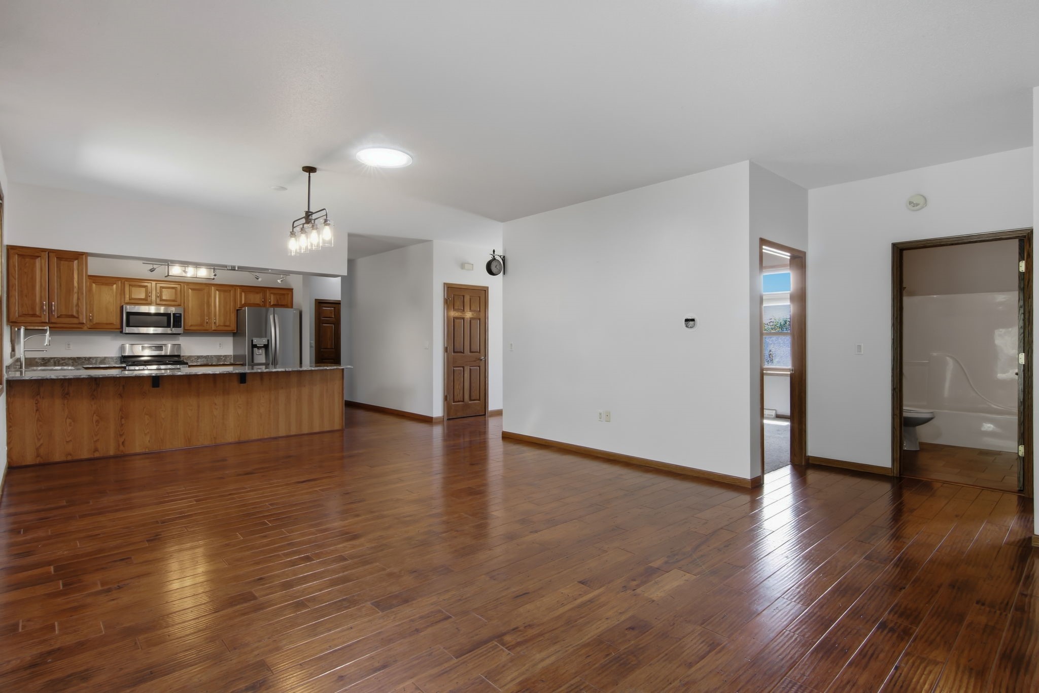 Osseo - Residential photo 6 of 38