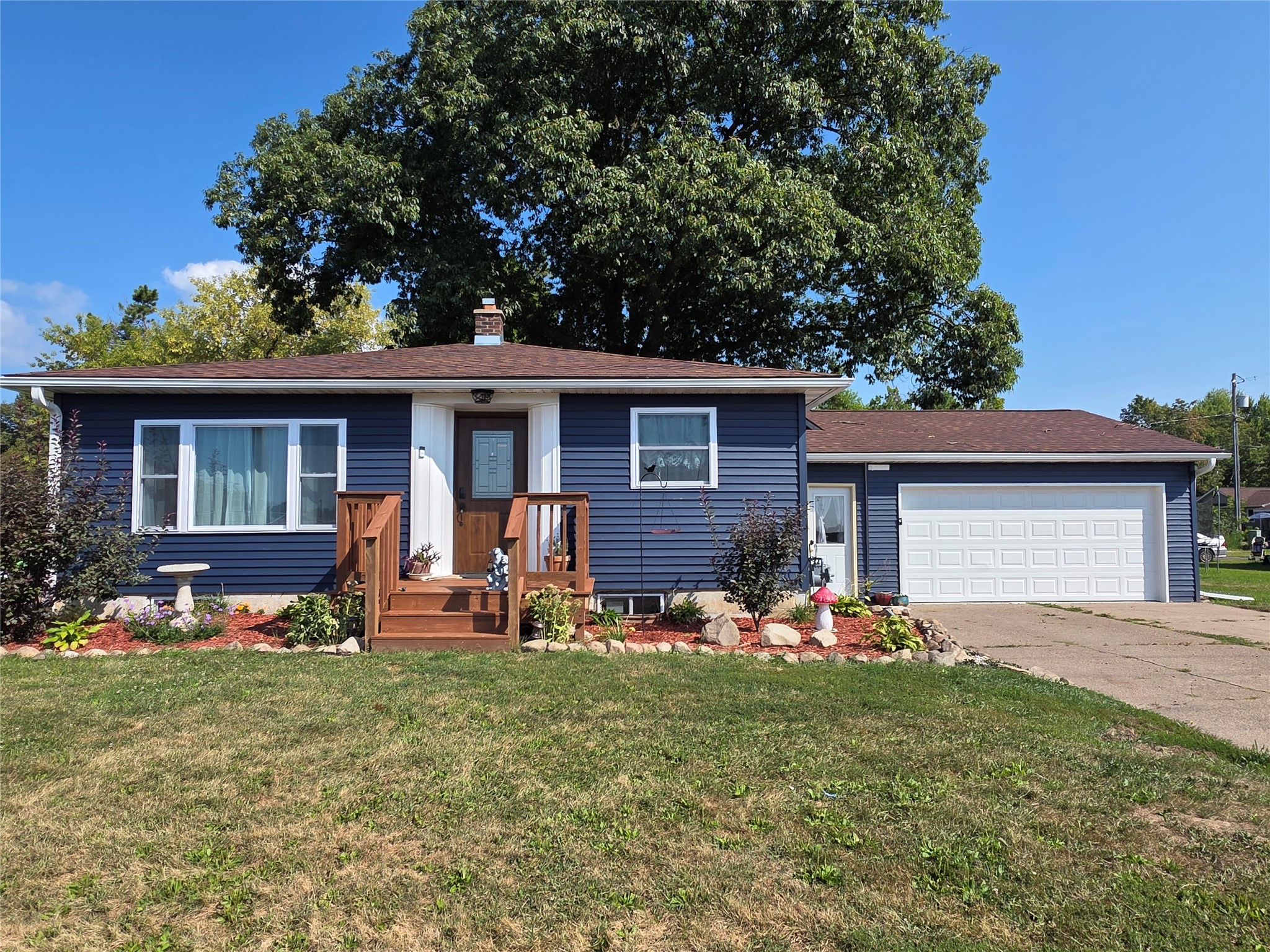 Photo of 807 Augusta Street, Rice Lake, WI