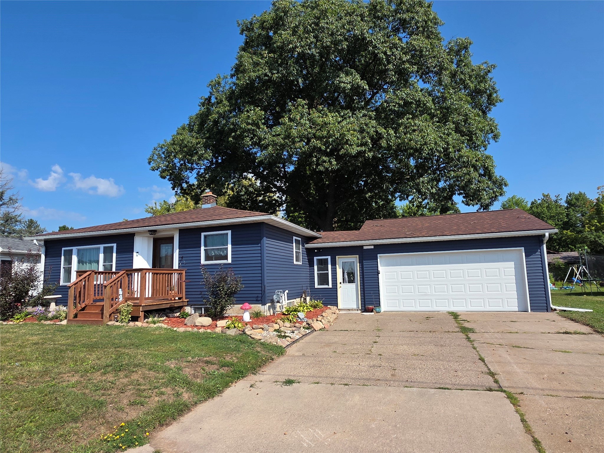 Rice Lake - Residential photo 2 of 27