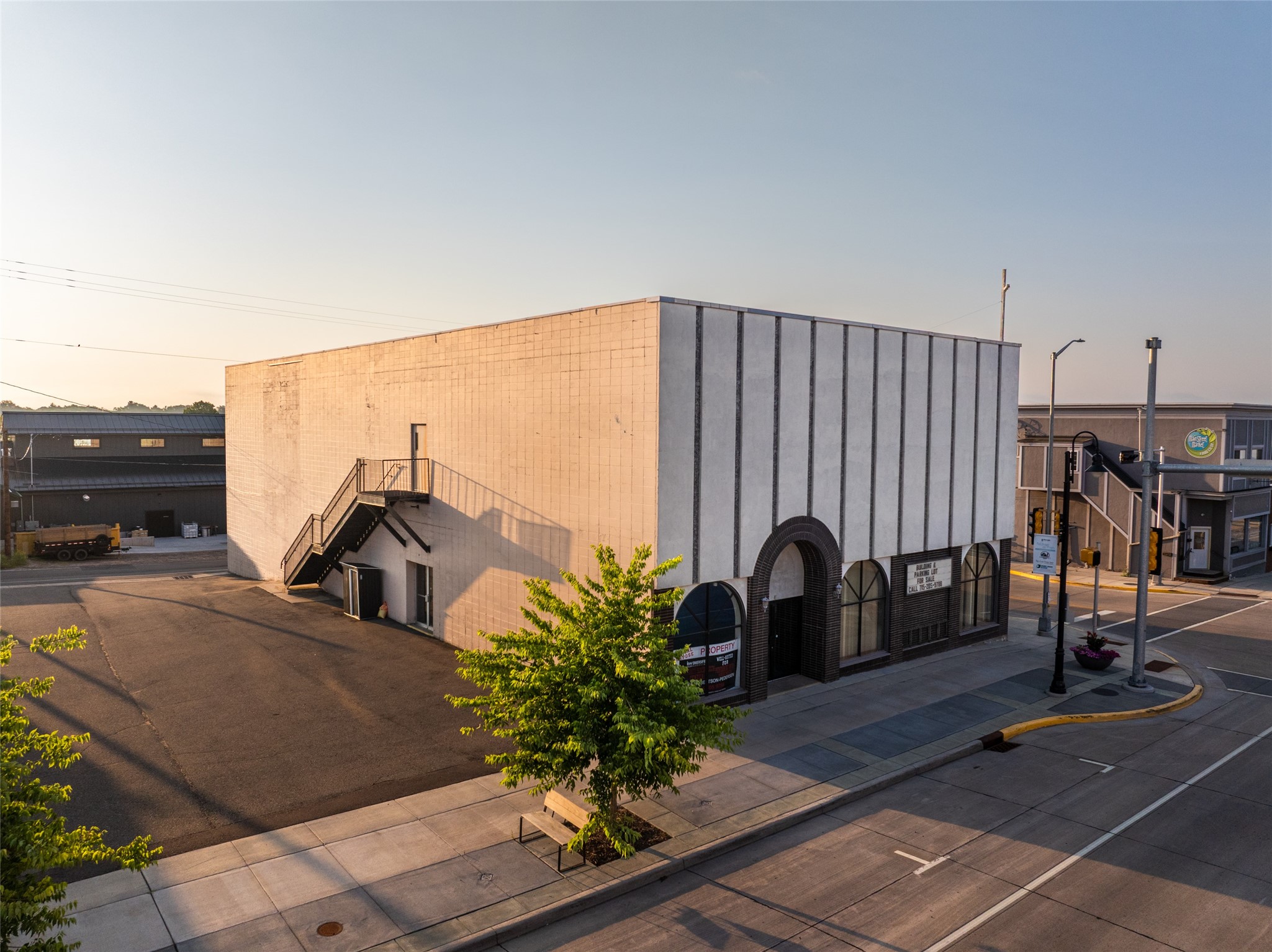 Photo of 1 N Main Street