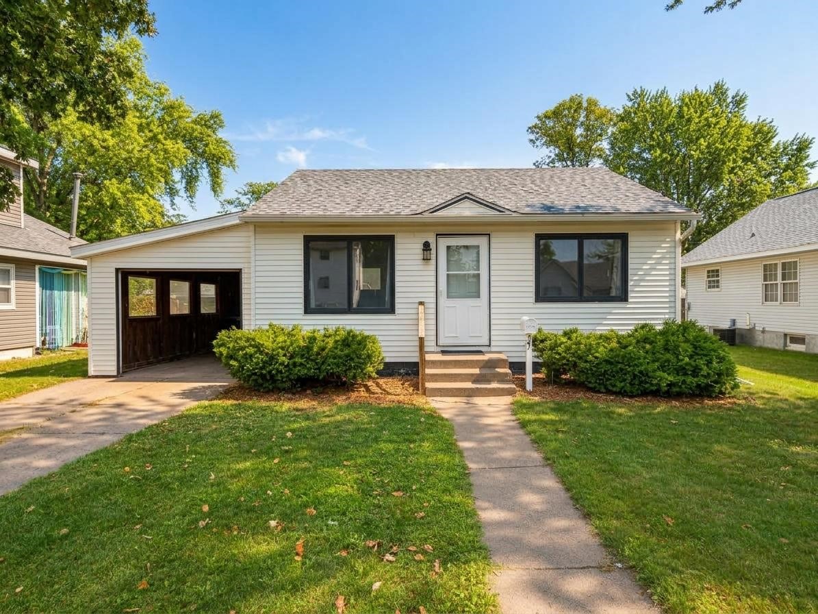 Photo of 207 Hatten Avenue, Rice Lake, WI