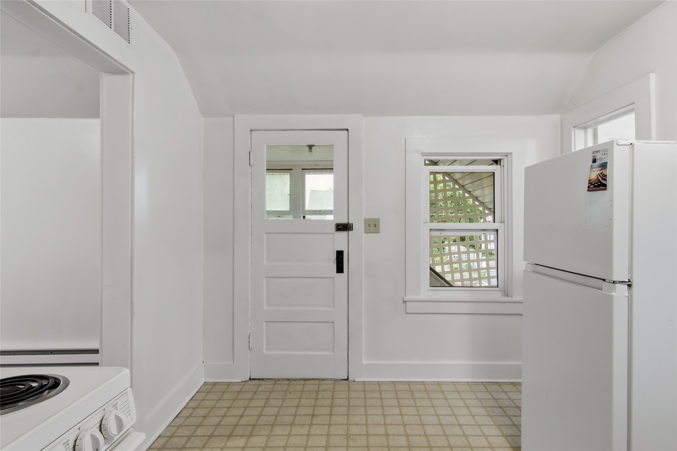 Property Photo #12