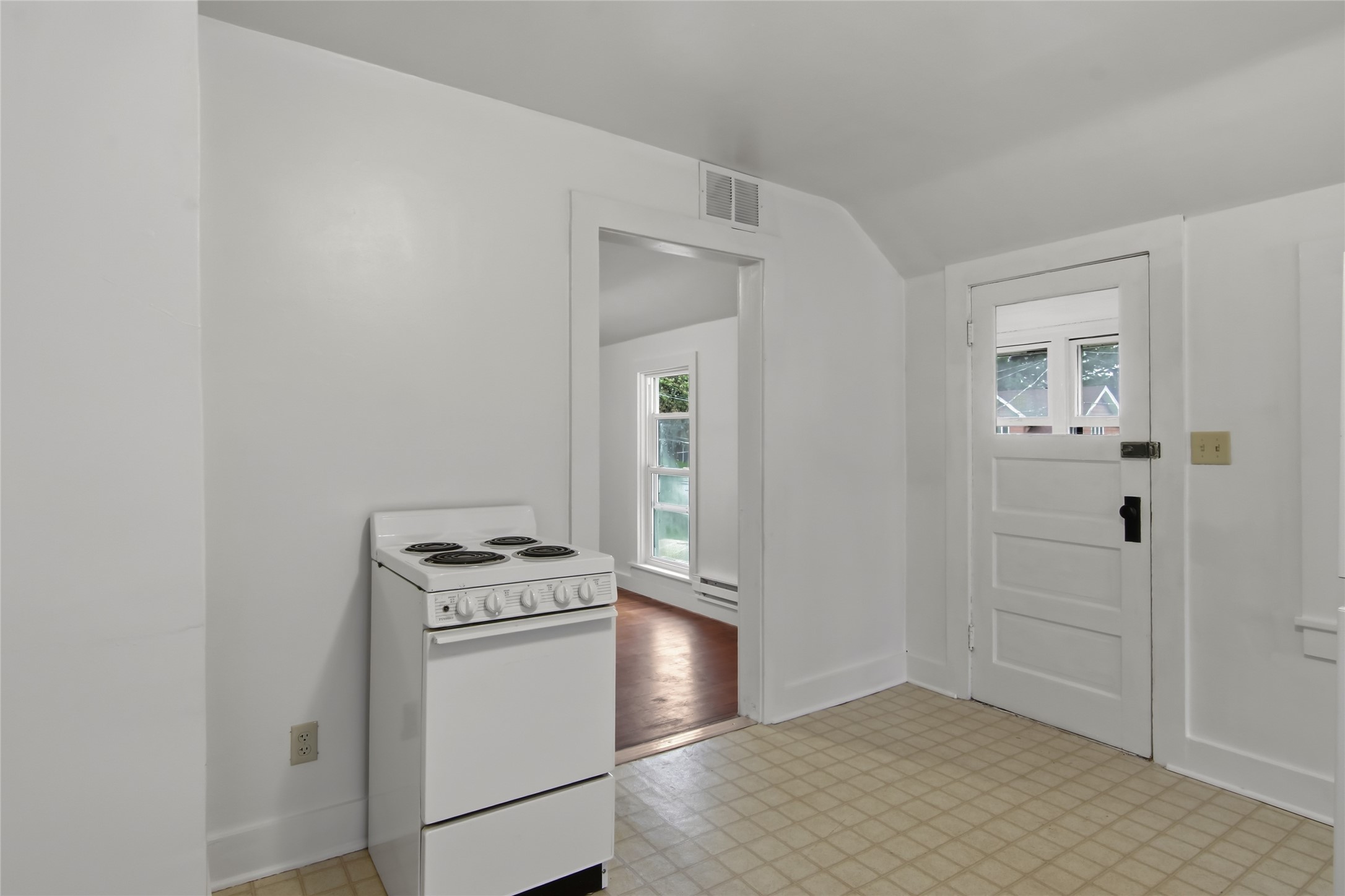 Property Photo #13