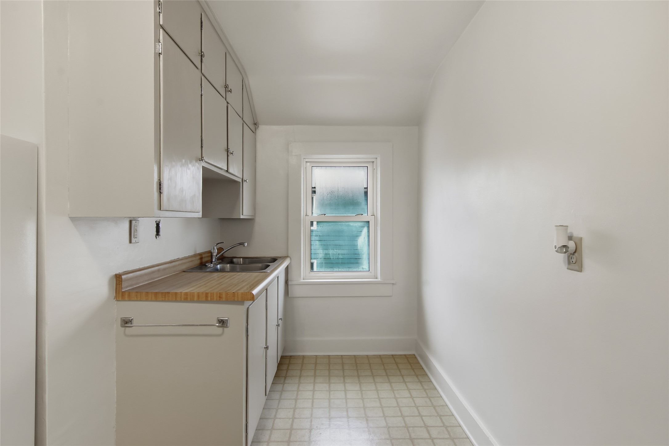 Property Photo #9