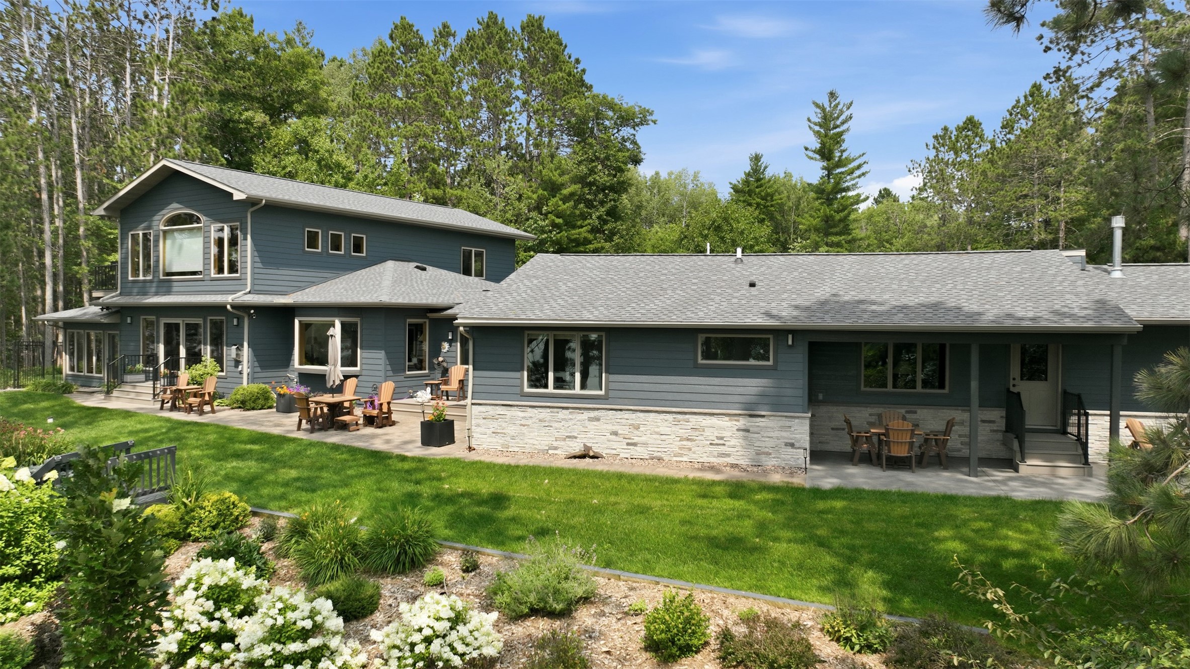 Photo of 8175 S County Road P, Lake Nebagamon, WI
