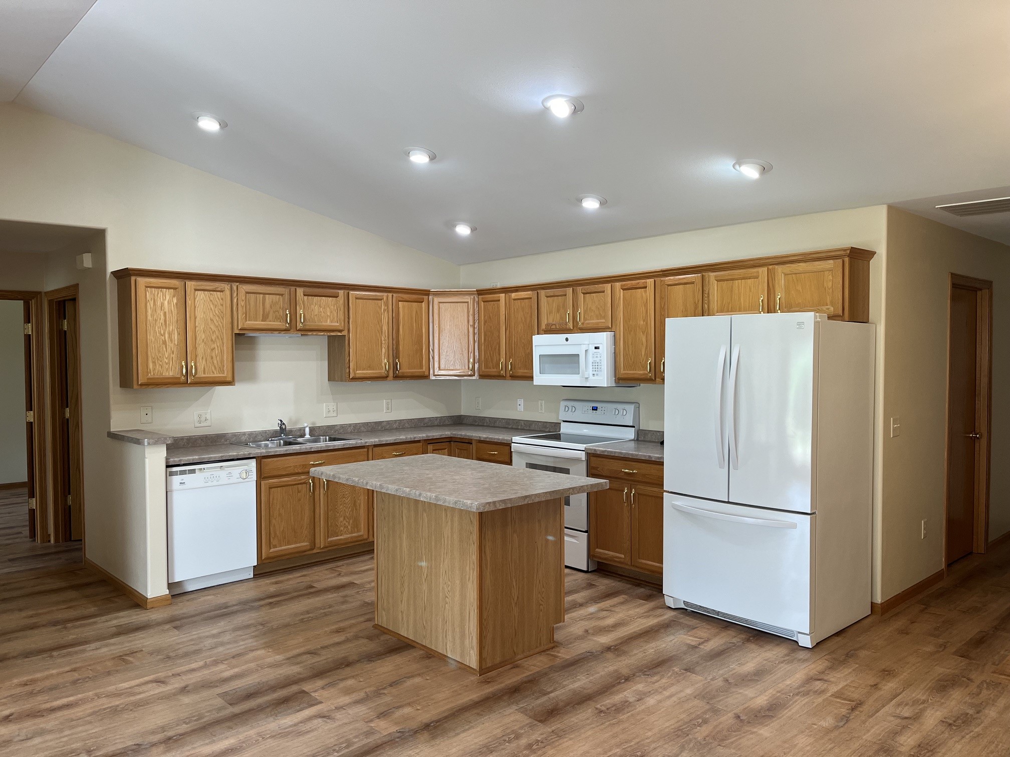 Eau Claire - Residential photo 3 of 21