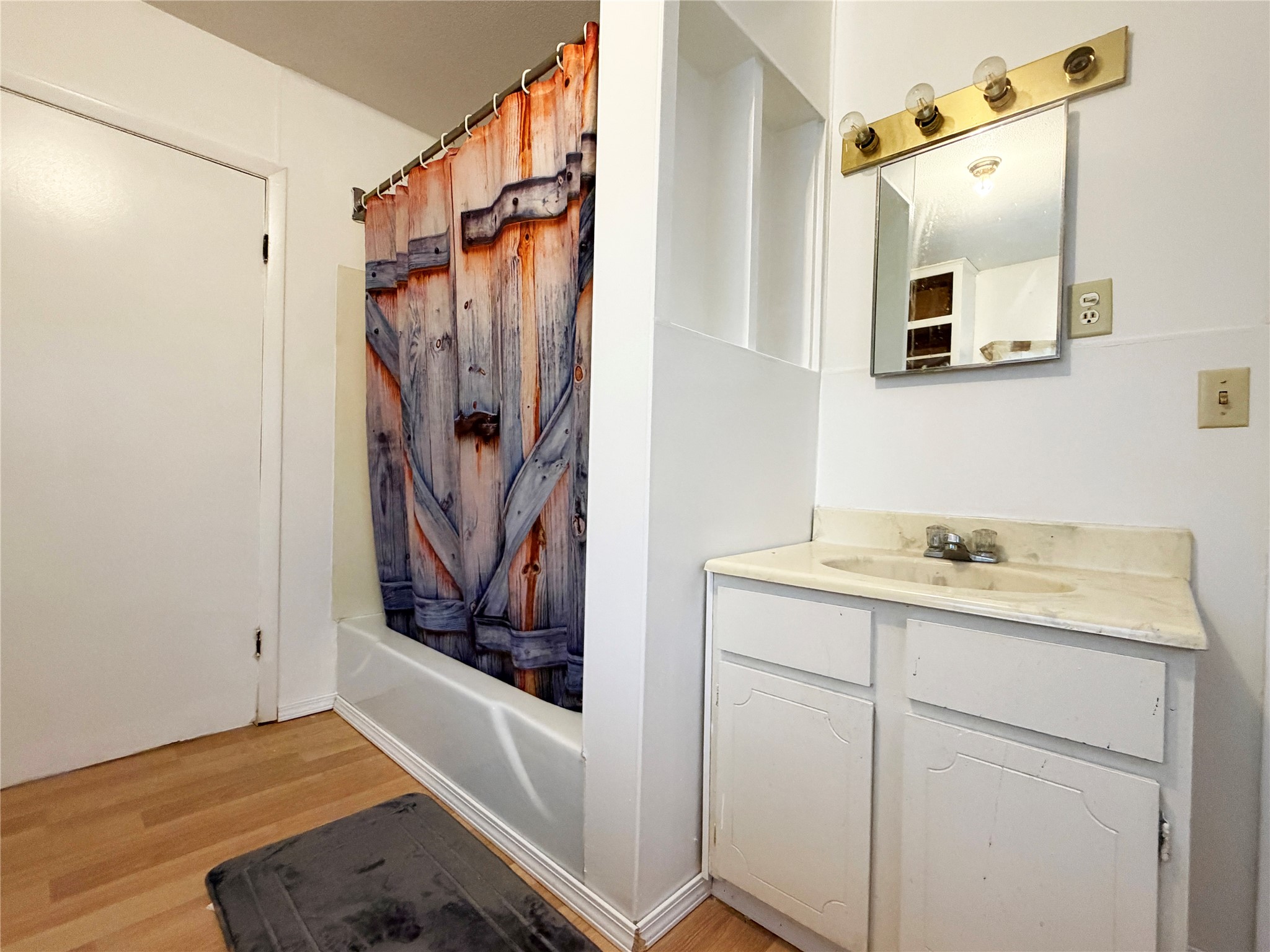 Property Photo #8