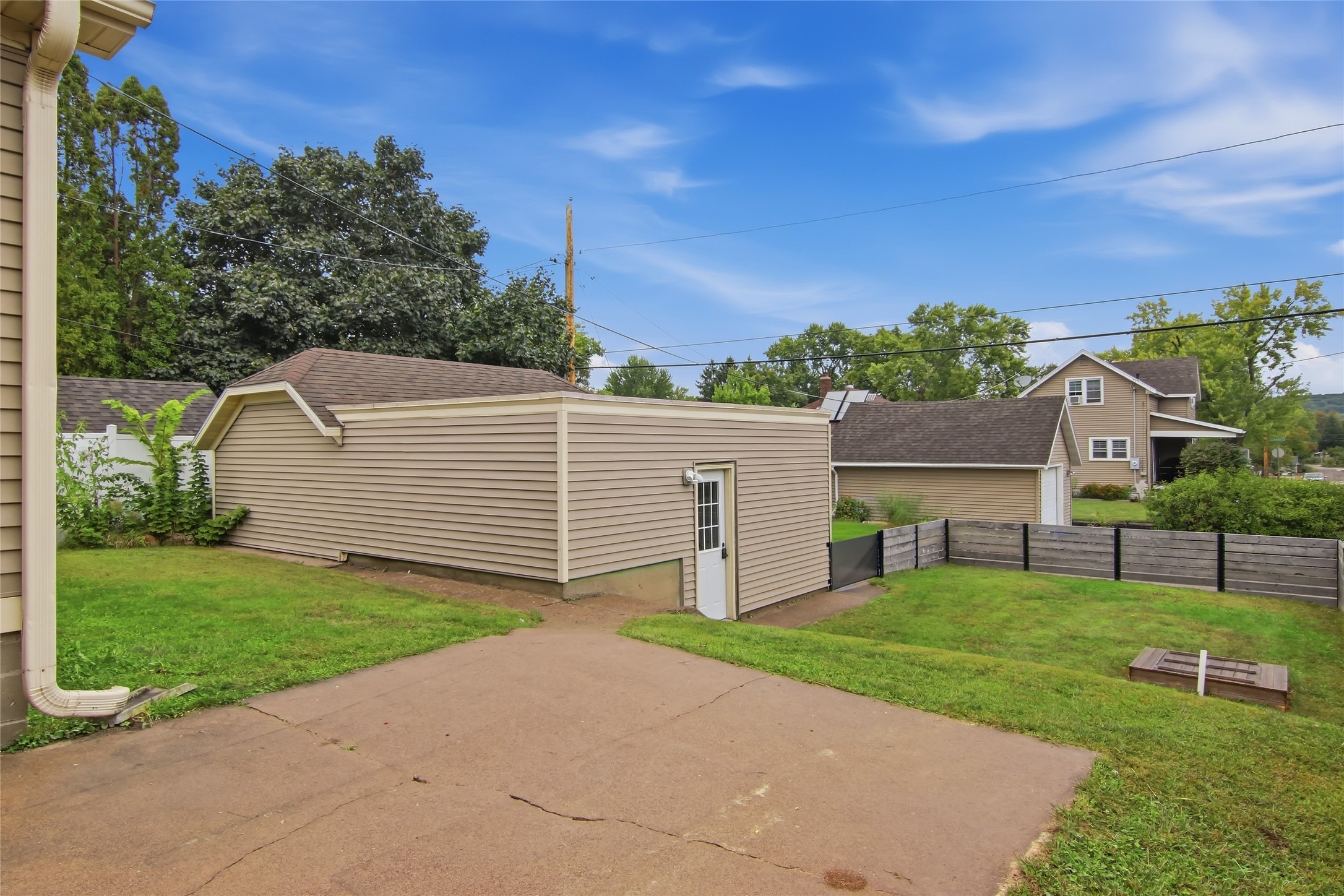 Property Photo #31