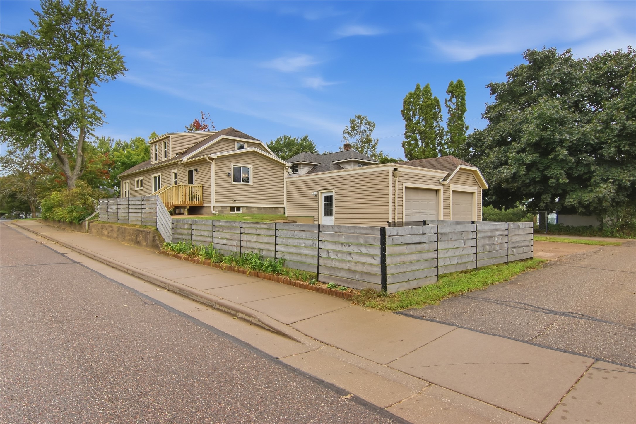 Property Photo #32