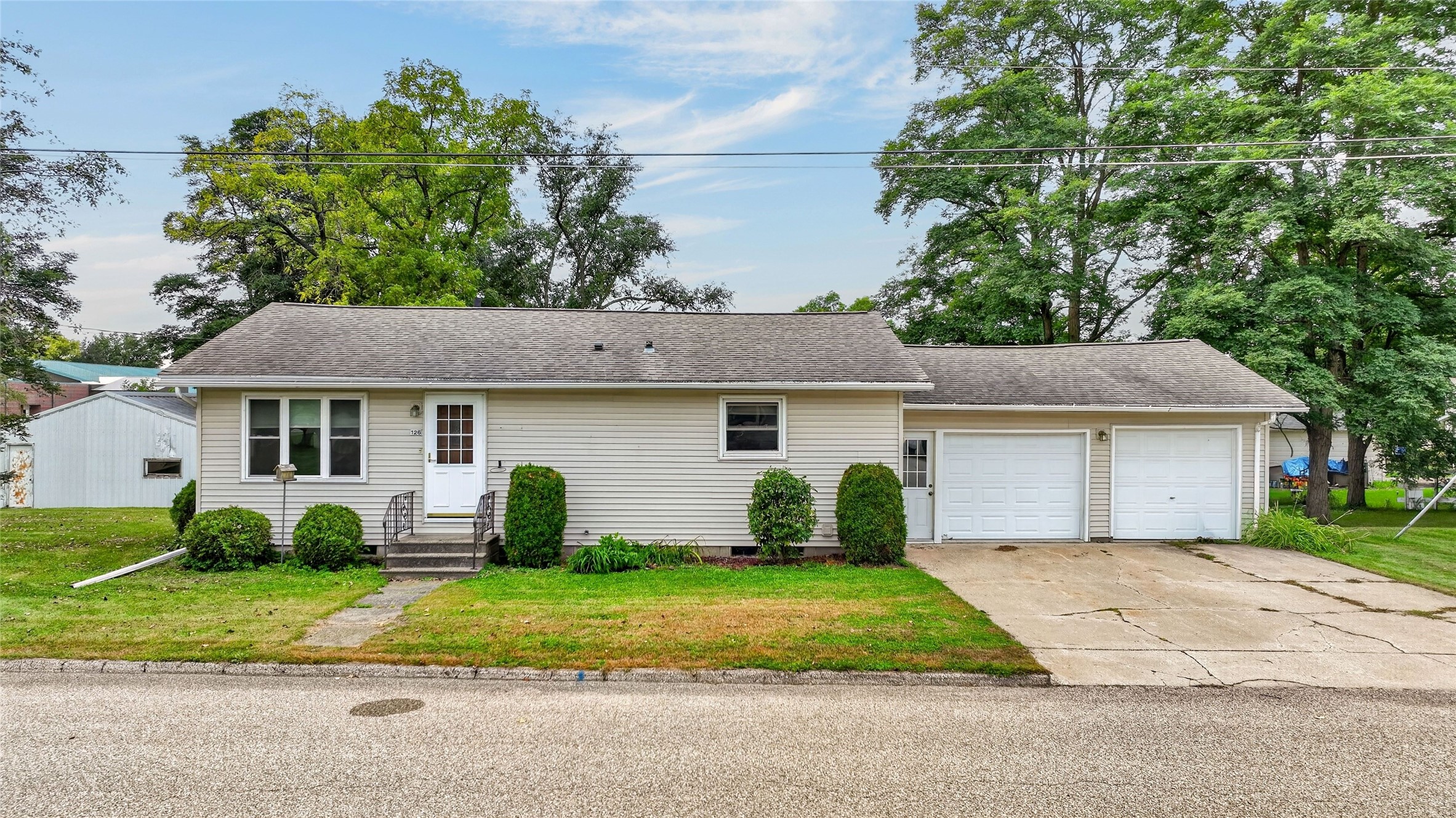 Photo of 126 S Park Road, Blair, WI
