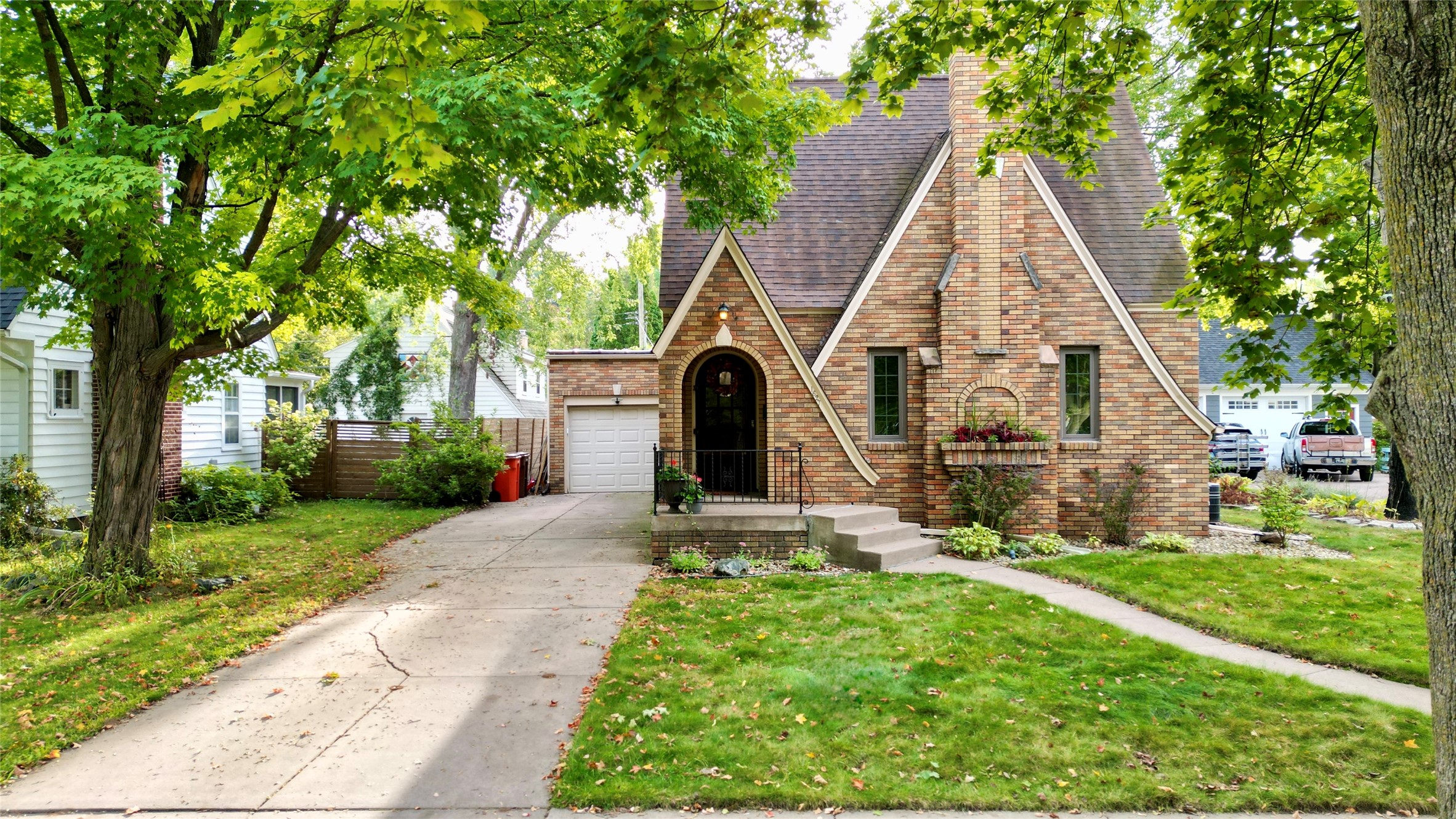 Photo of 1627 Rust Street