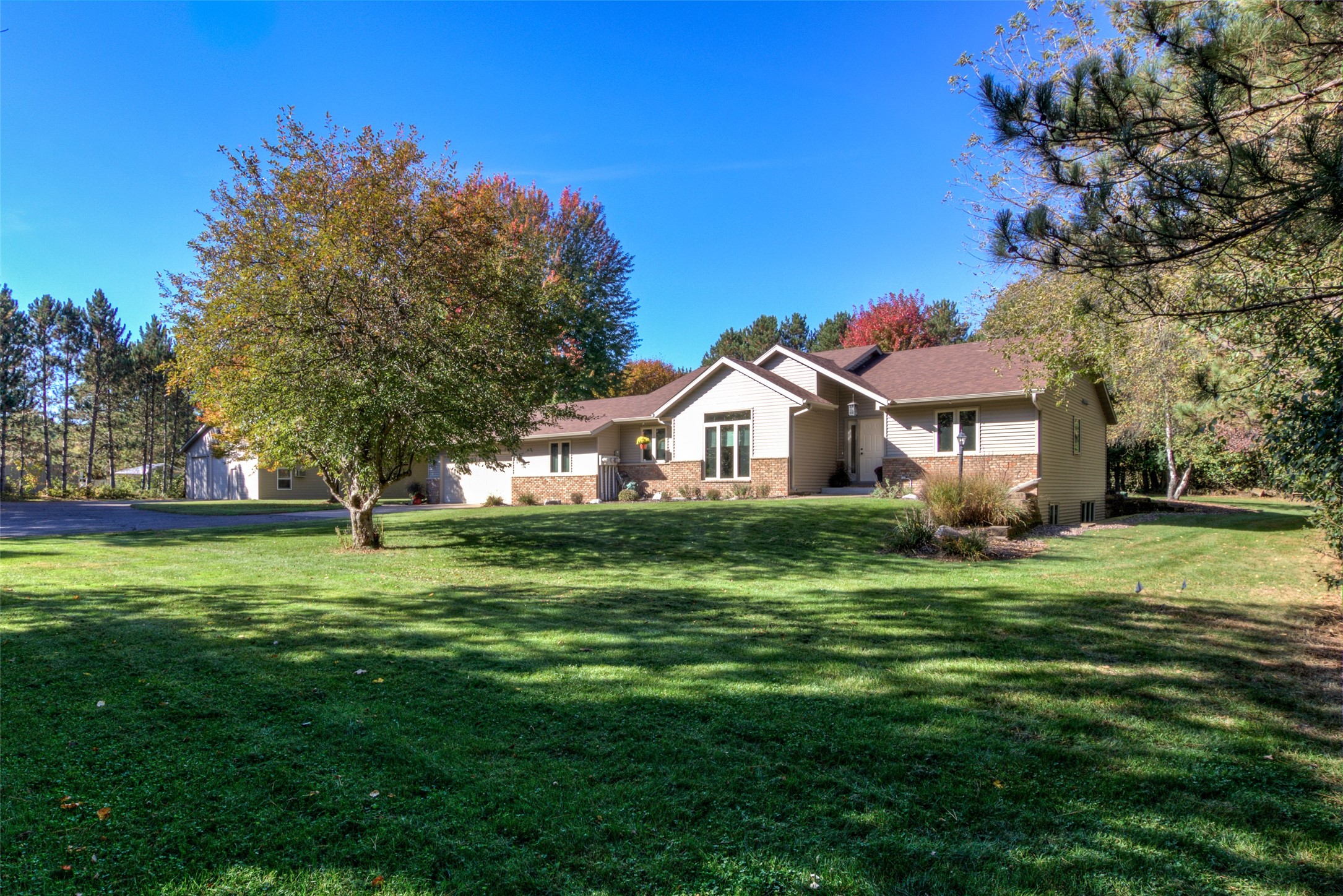 Photo of 1900 N 60th Avenue, Eau Claire, WI