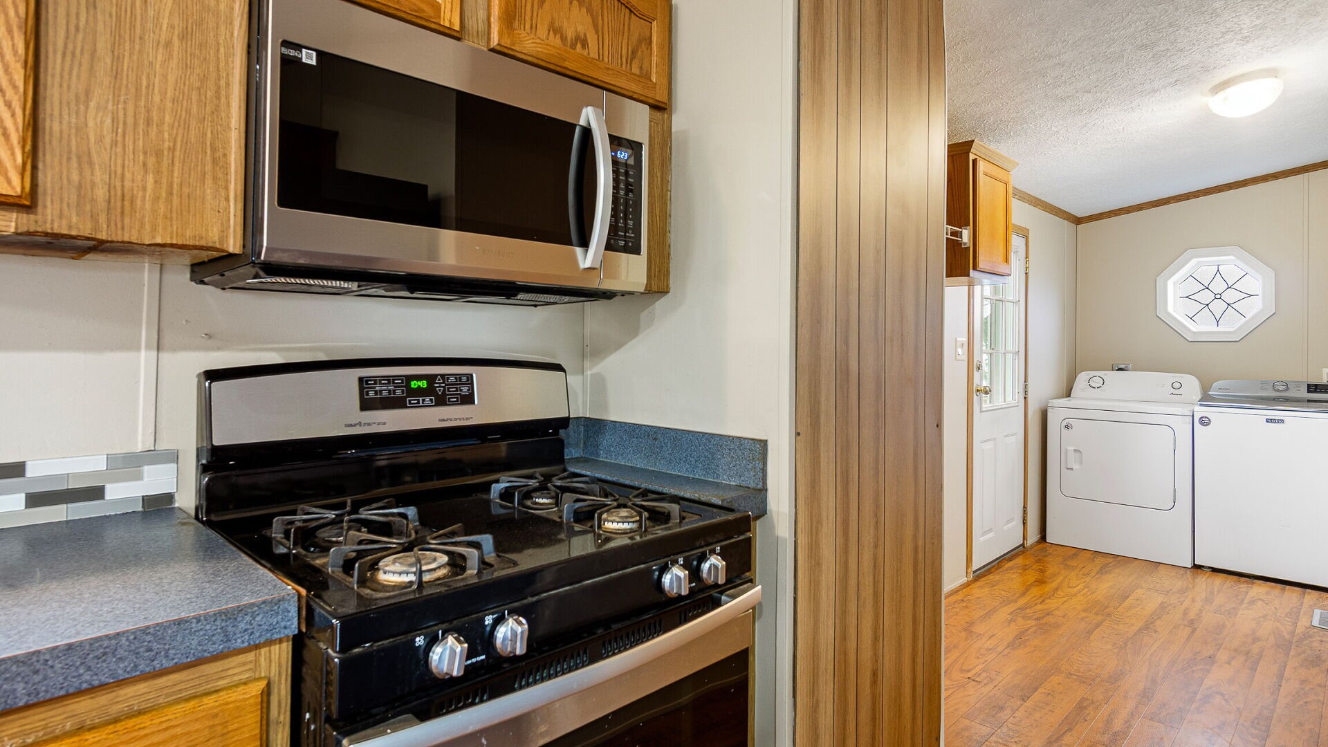 Property Photo #11