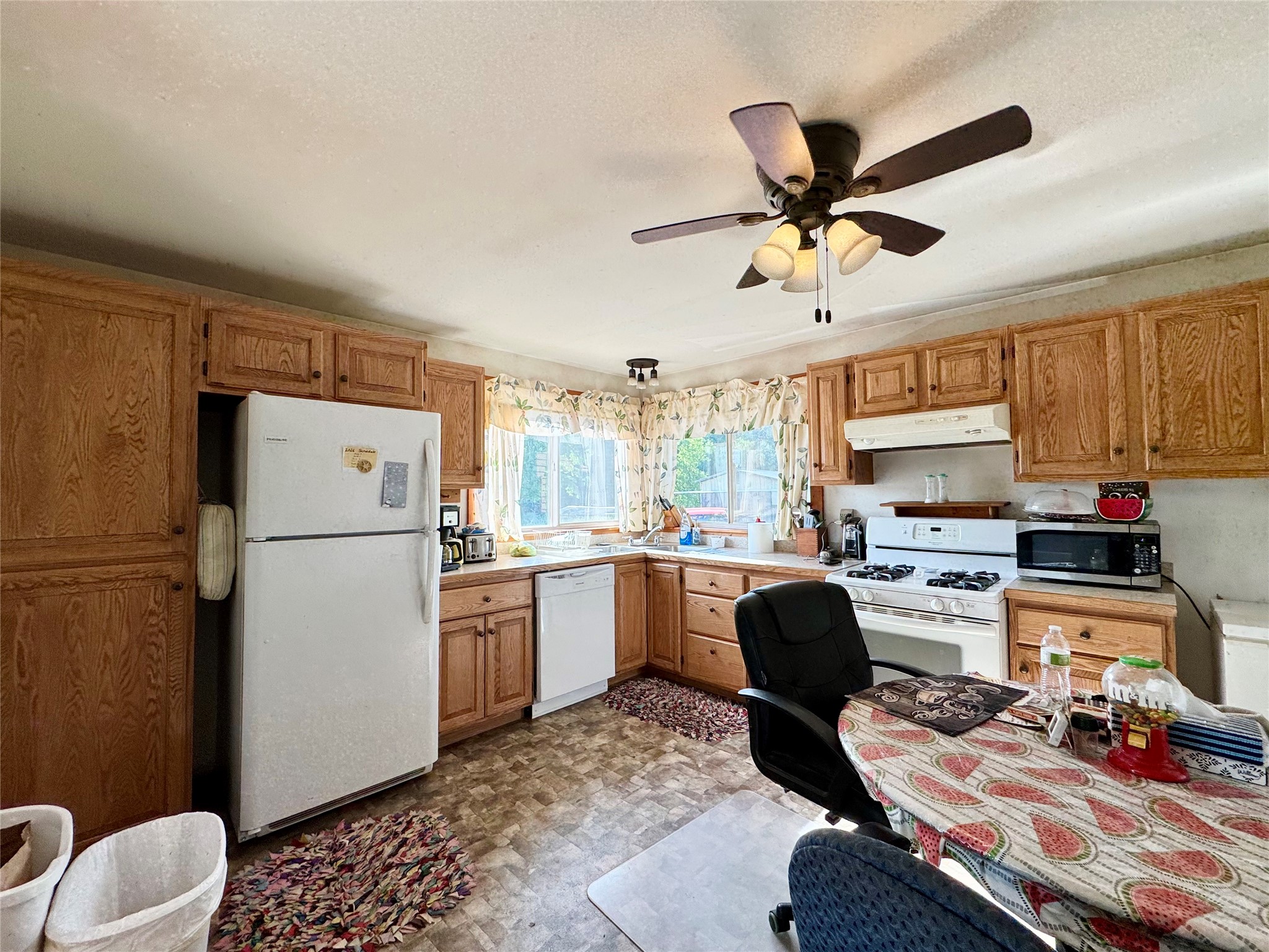 Property Photo #10