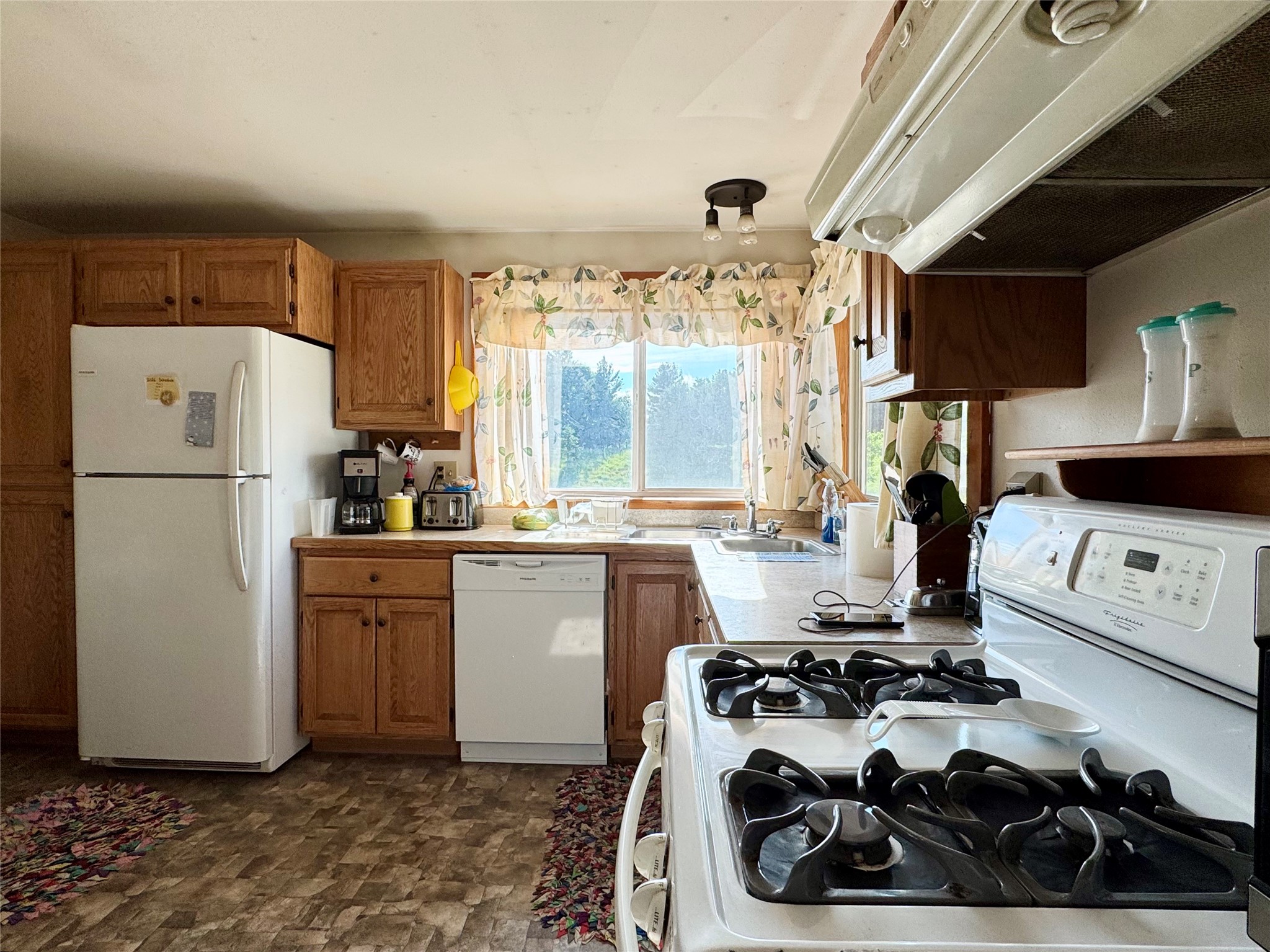 Property Photo #11