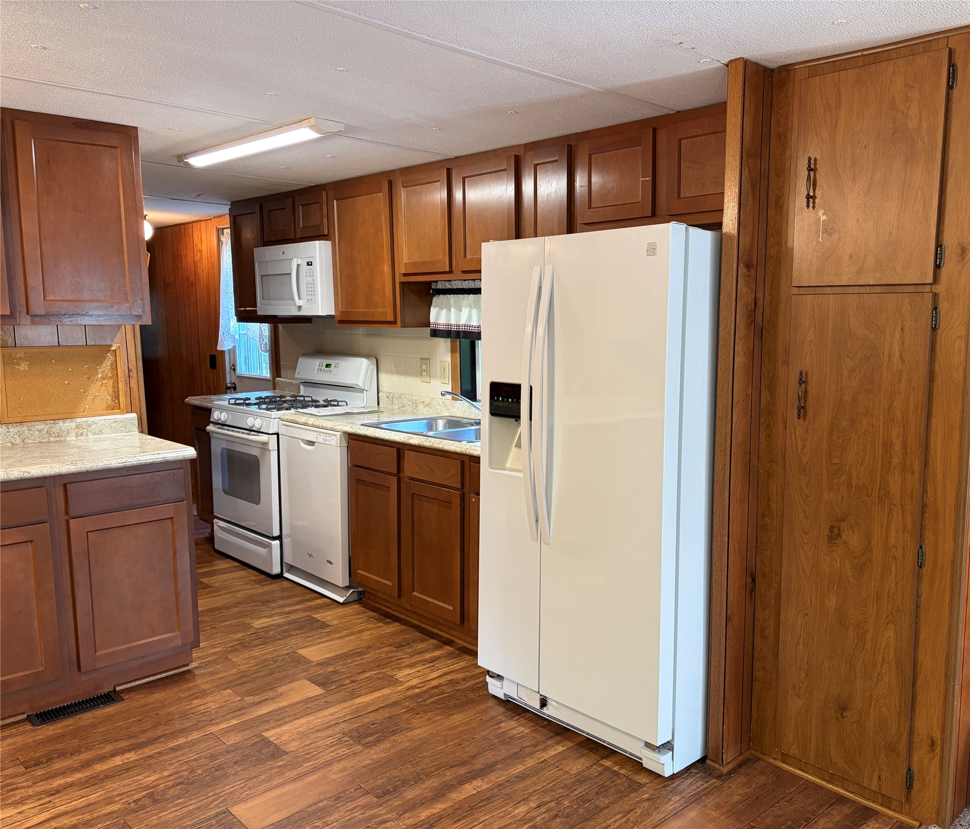 Property Photo #8
