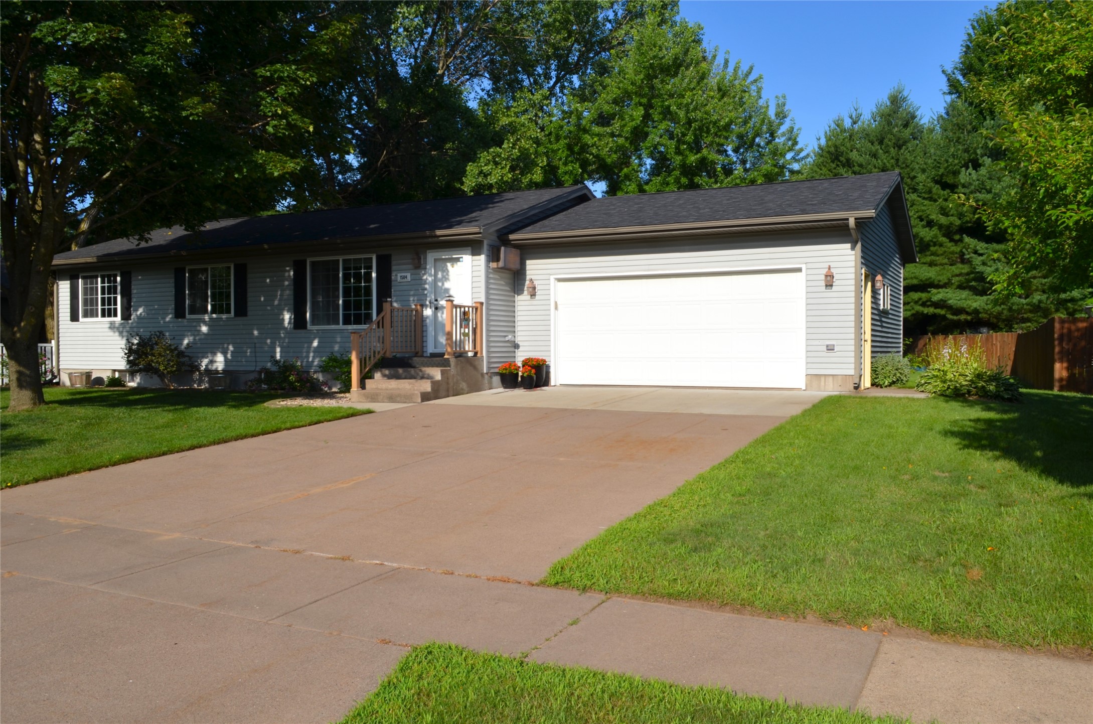 Photo of 1504 Winchester Way