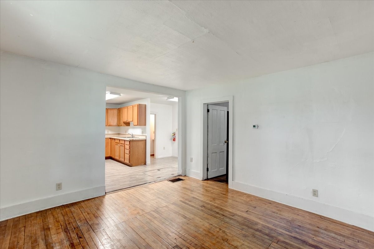 Property Photo #13