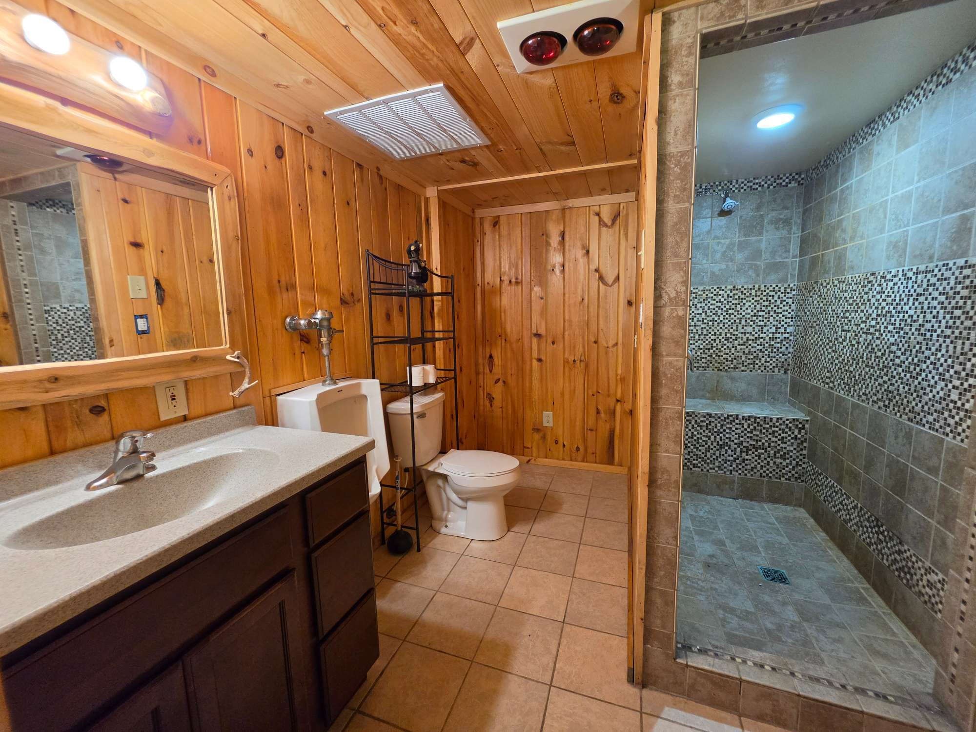 Property Photo #38