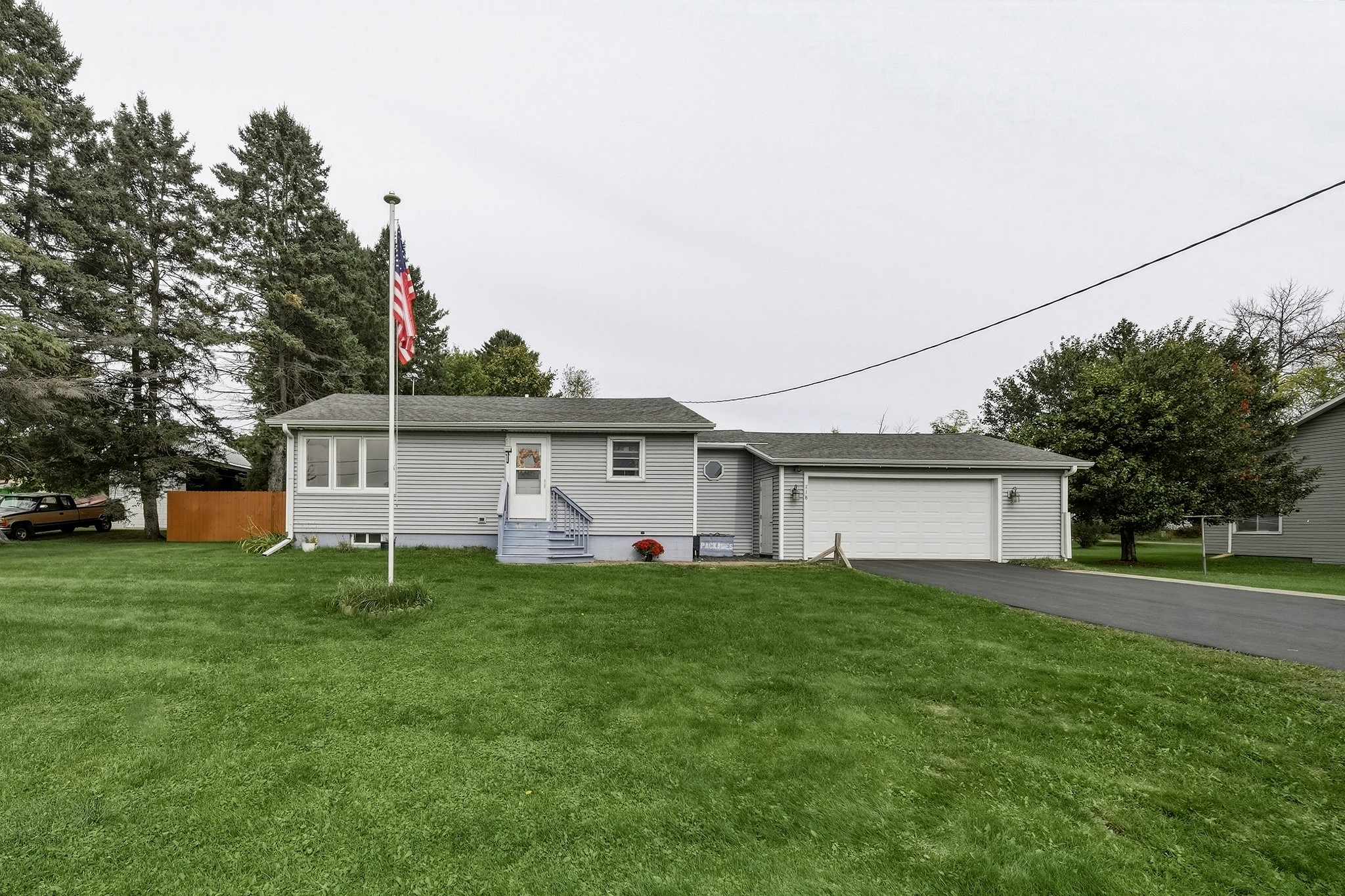 Photo of 218 W Dell Street, New Auburn, WI
