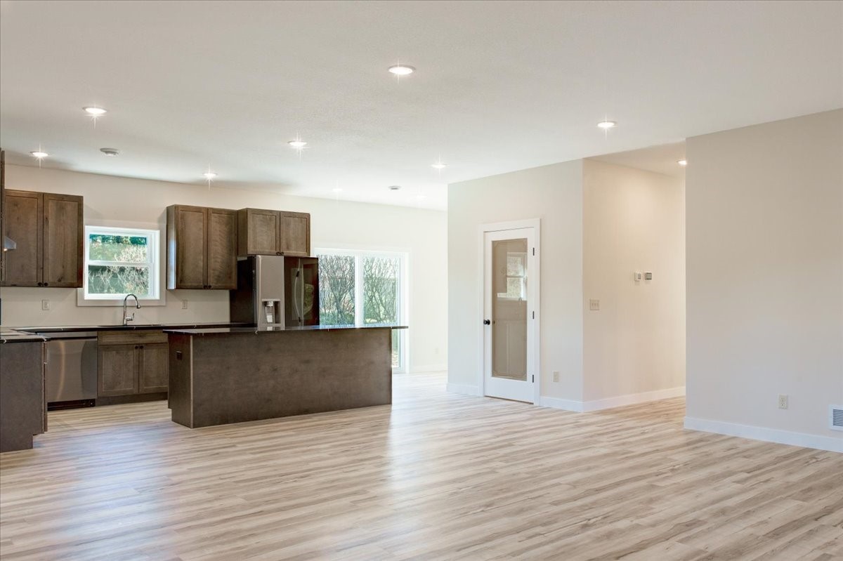 Property Photo #21