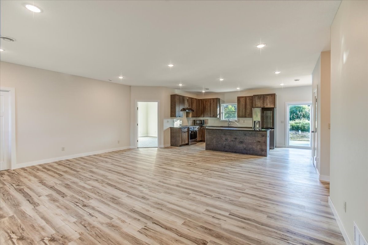 Property Photo #23